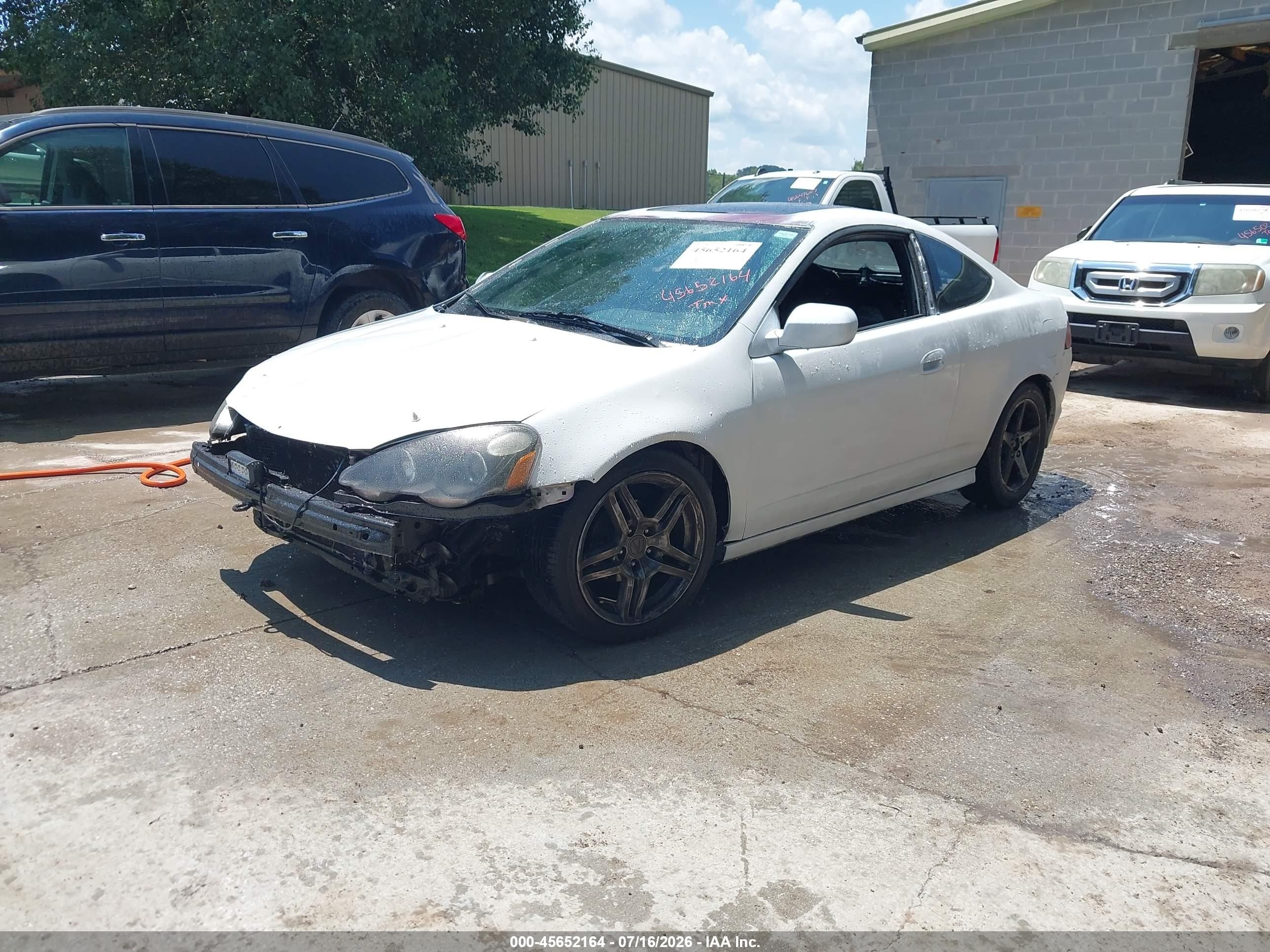 2002 Acura Rsx   White vin: JH4DC54872C040470
