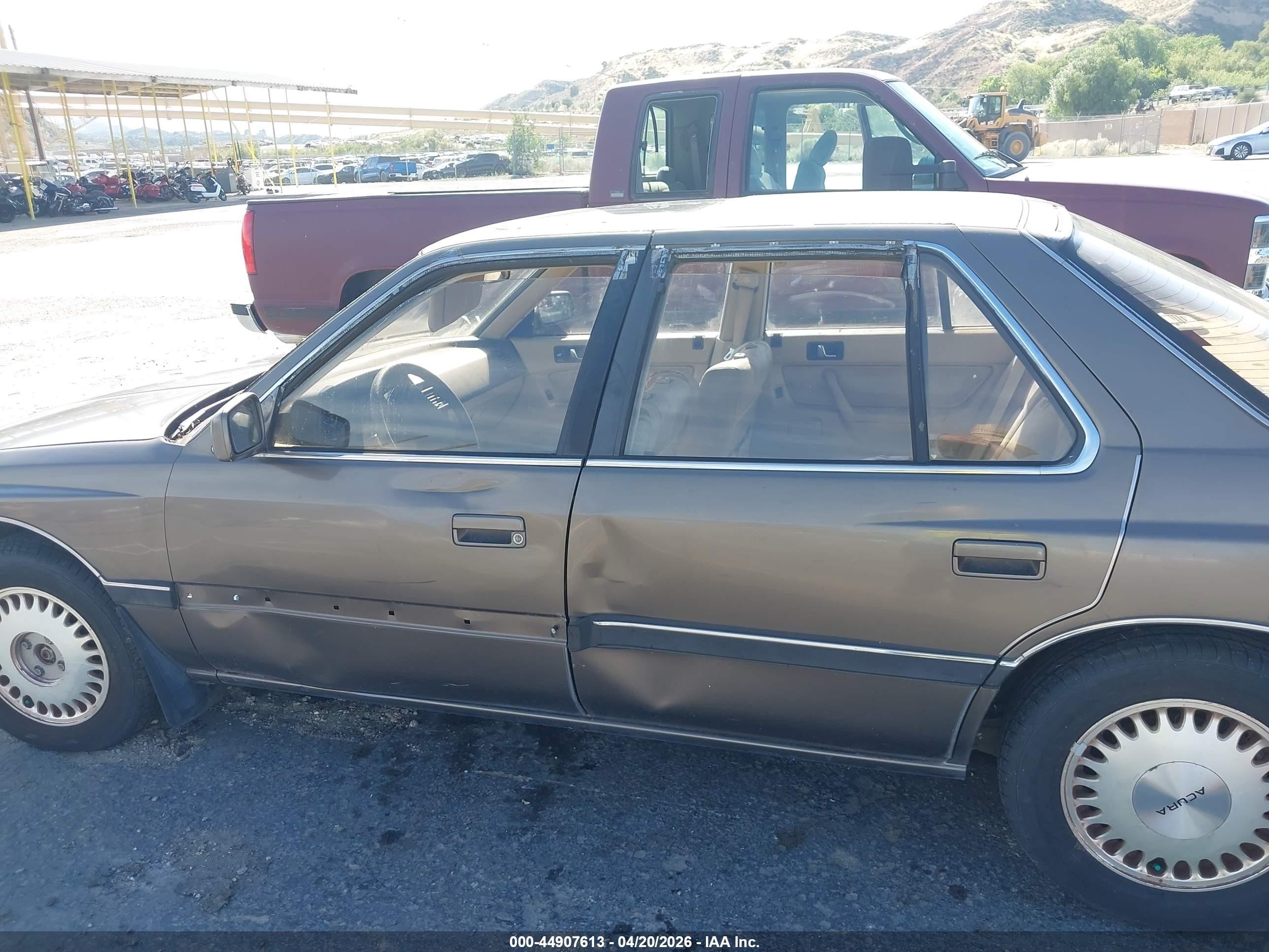 1990 Acura Legend Ls Gray vin: JH4KA4670LC045328
