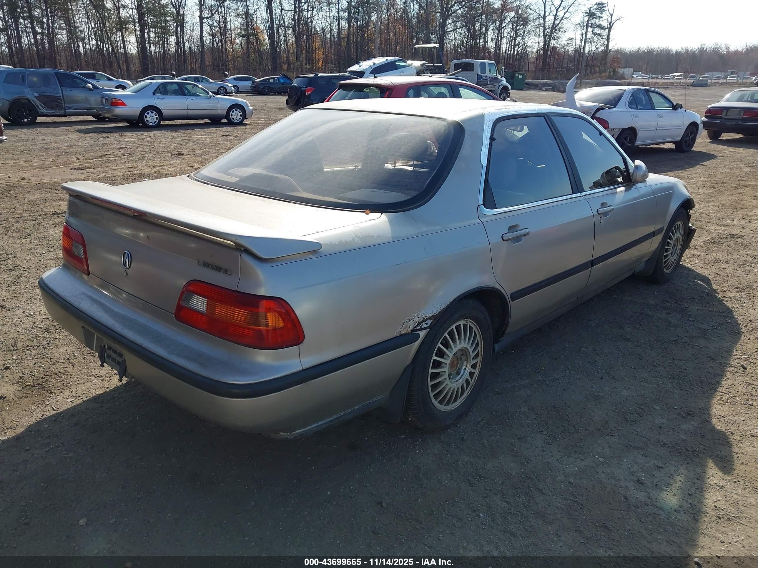 1992 Acura Legend L Gold vin: JH4KA7666NC006951