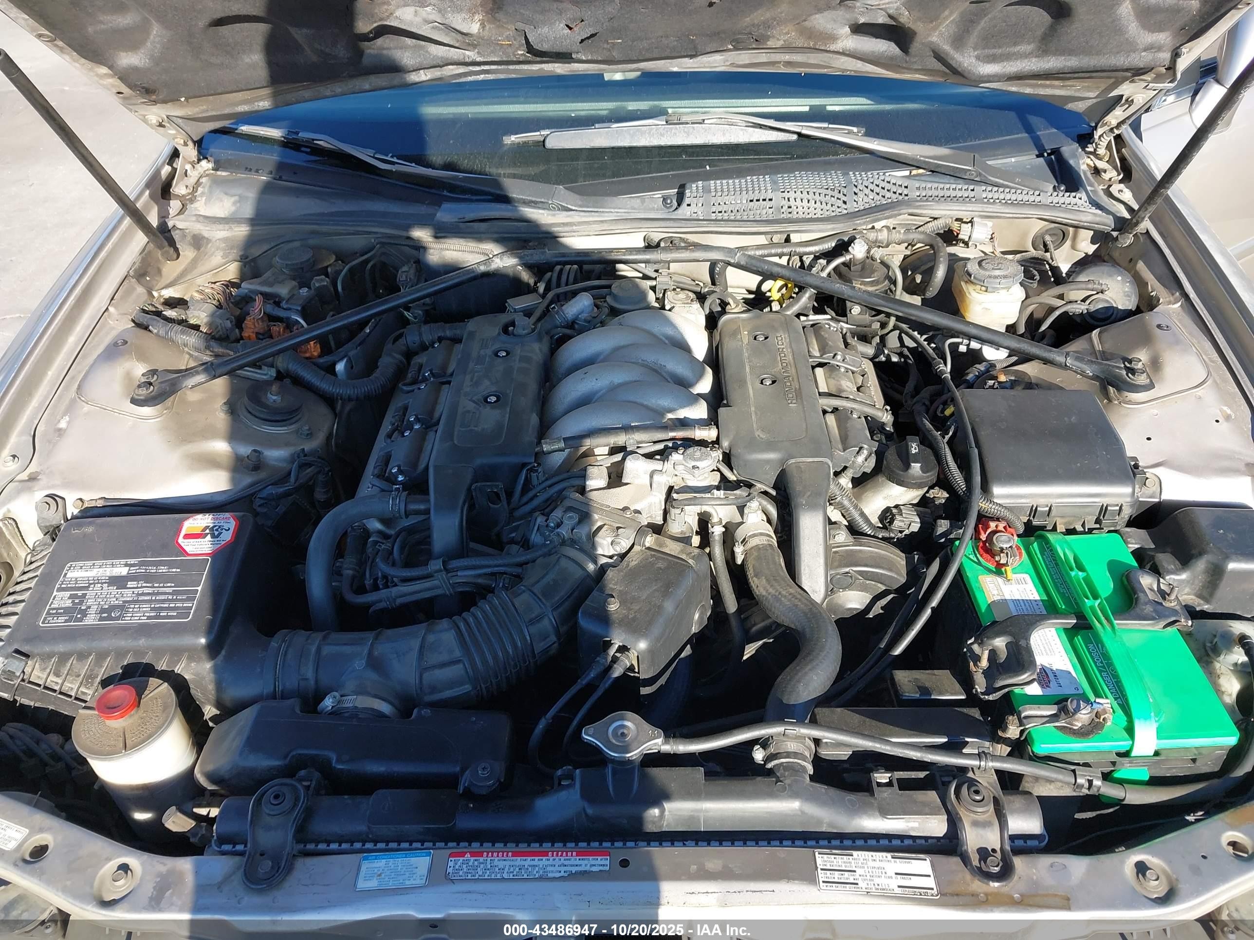1992 Acura Legend Ls Silver vin: JH4KA8278NC001075