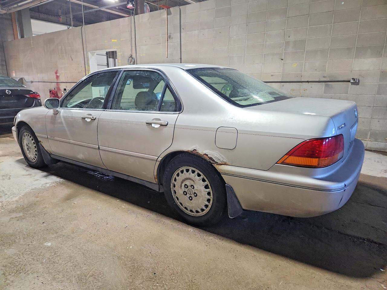 1997 Acura 3.5rl Silver vin: JH4KA9645VC014422