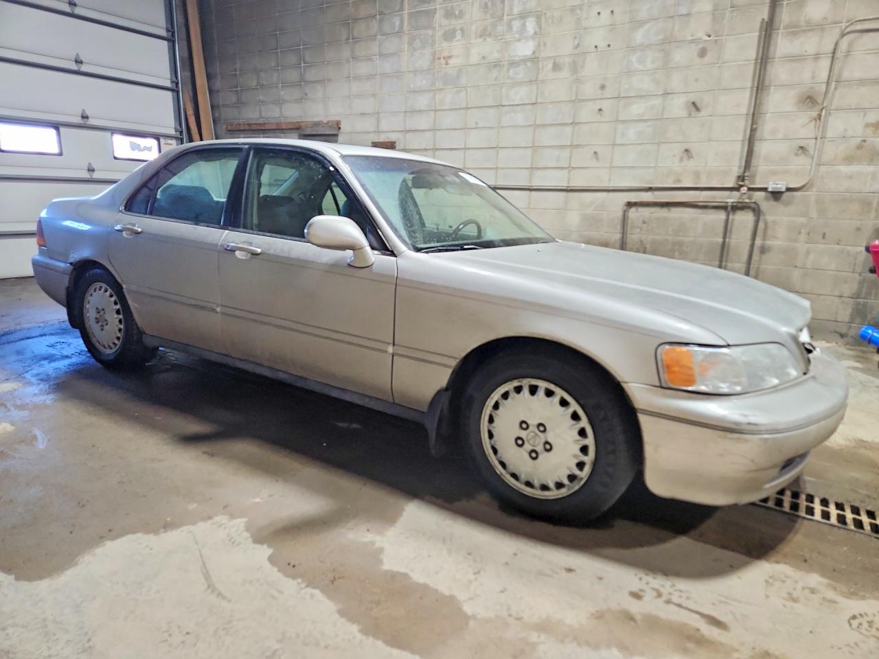1997 Acura 3.5rl Silver vin: JH4KA9645VC014422