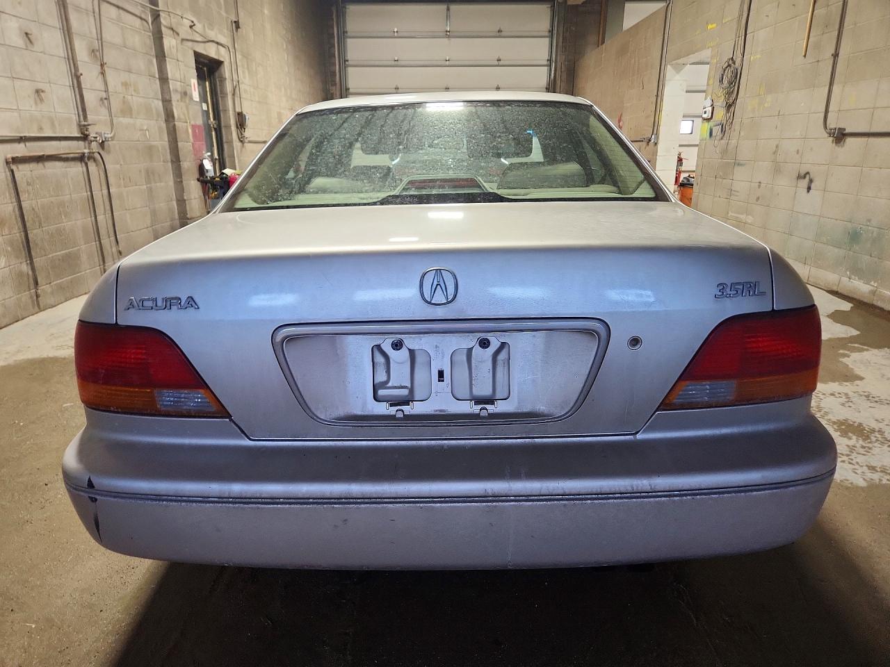 1997 Acura 3.5rl Silver vin: JH4KA9645VC014422