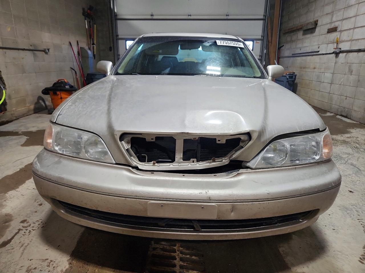 1997 Acura 3.5rl Silver vin: JH4KA9645VC014422