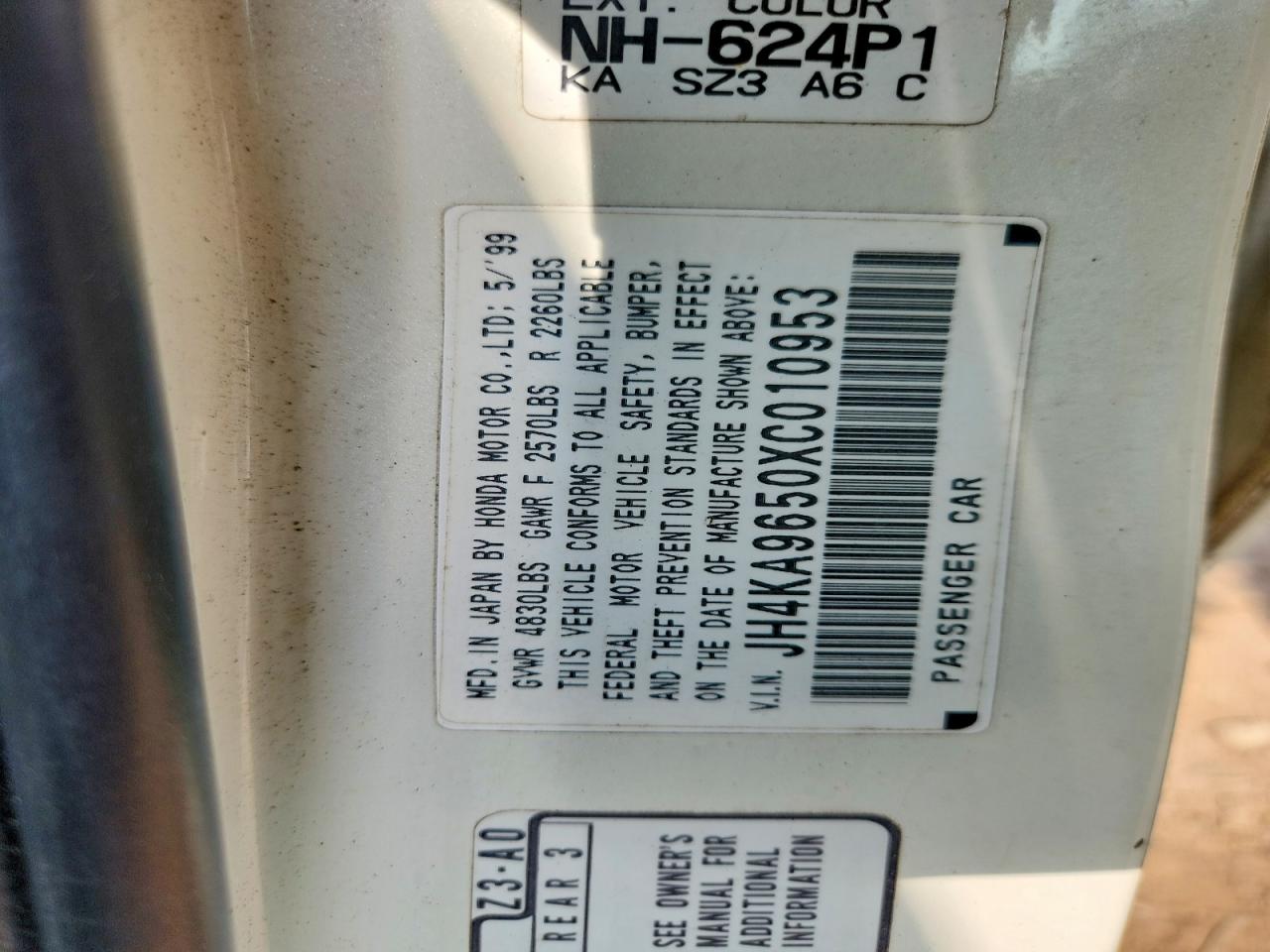 1999 Acura 3.5rl White vin: JH4KA9650XC010953