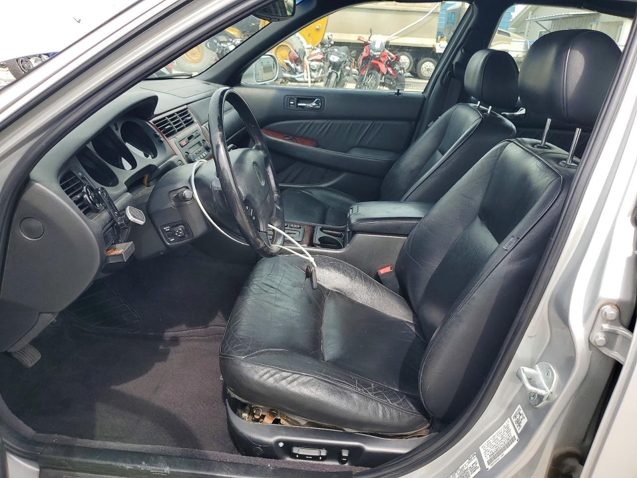 2000 Acura 3.5rl Silver vin: JH4KA9653YC013072