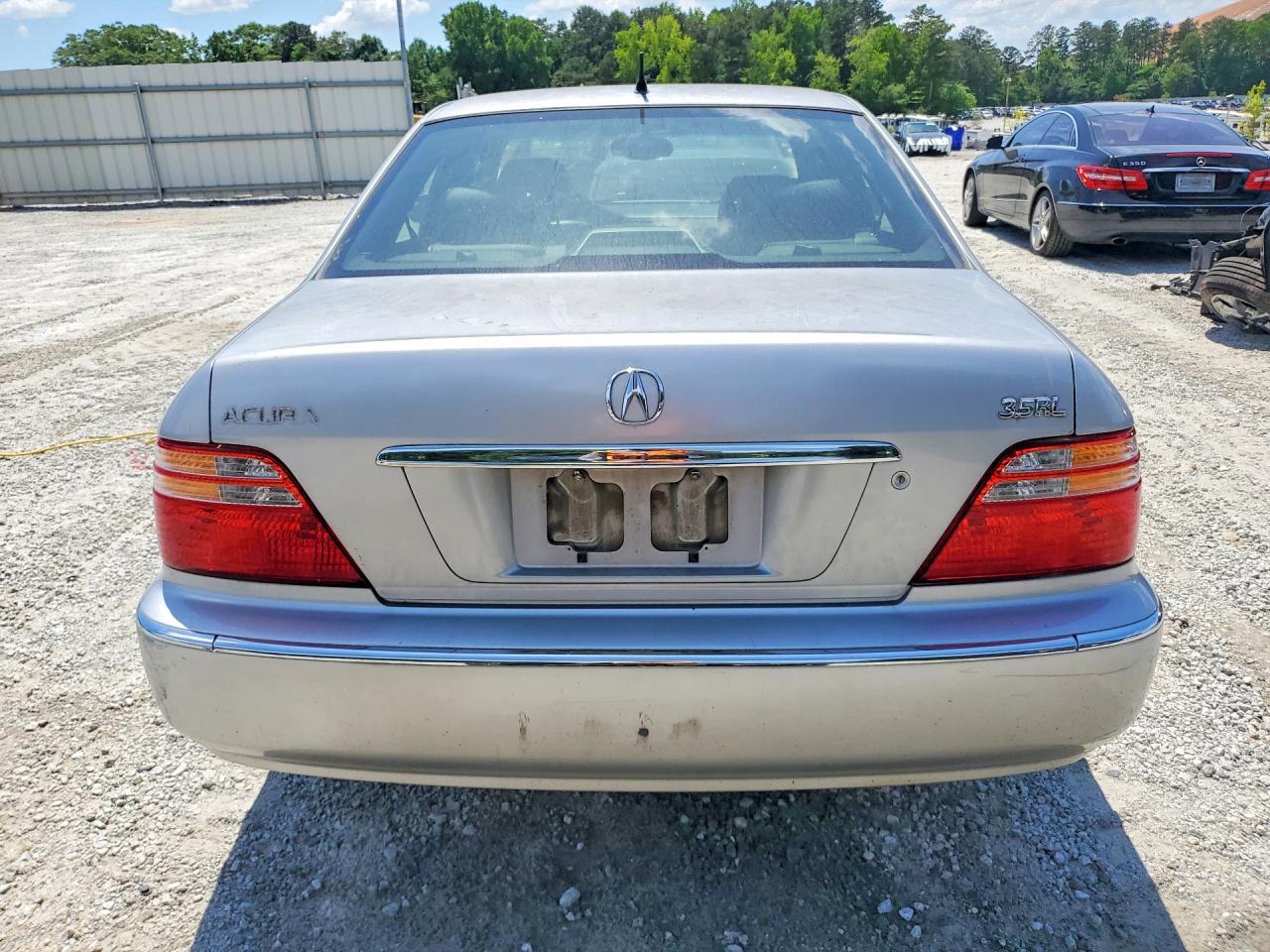 2002 Acura 3.5rl Silver vin: JH4KA96562C013817