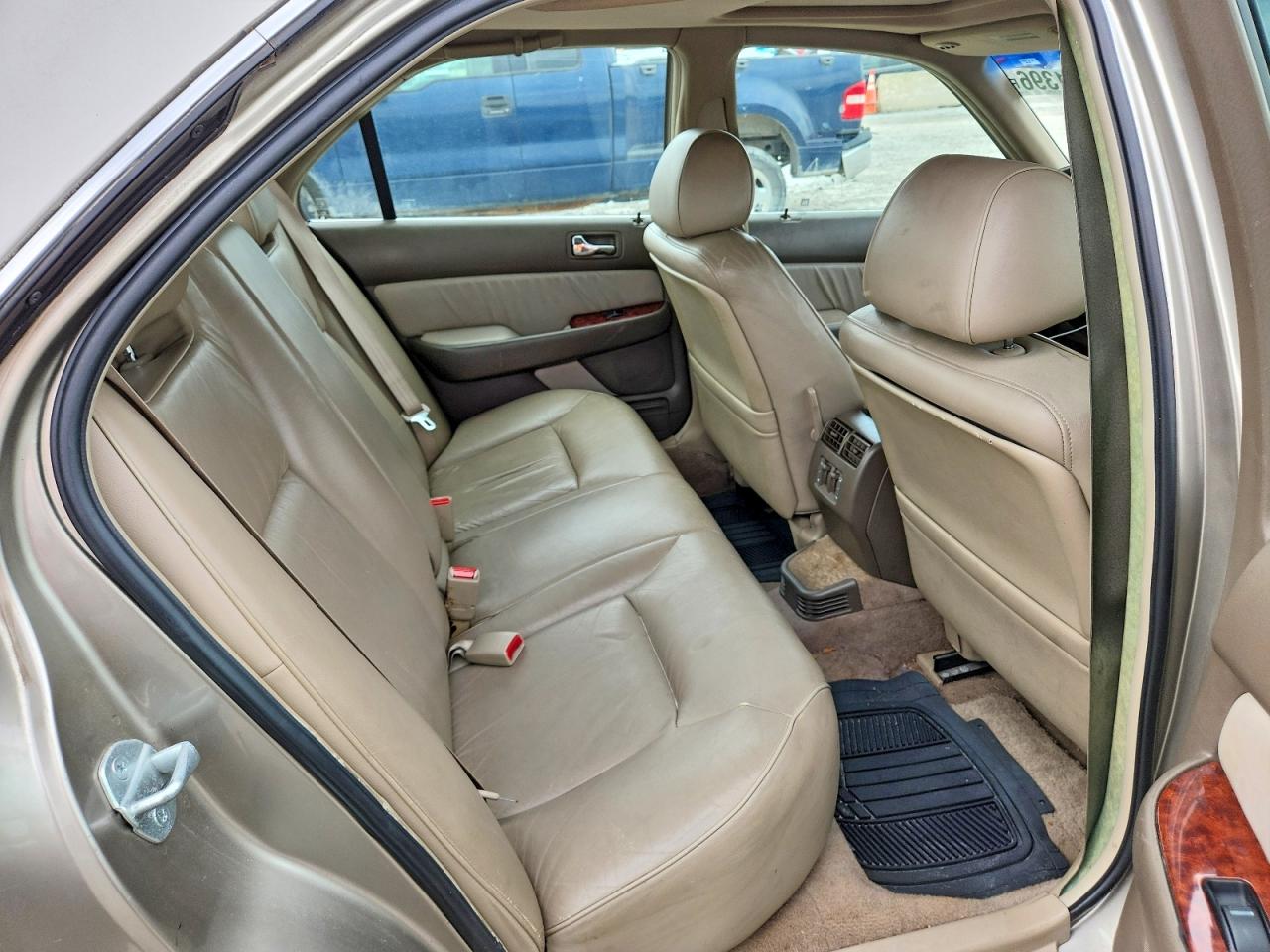 2002 Acura 3.5rl Gold vin: JH4KA96572C012580