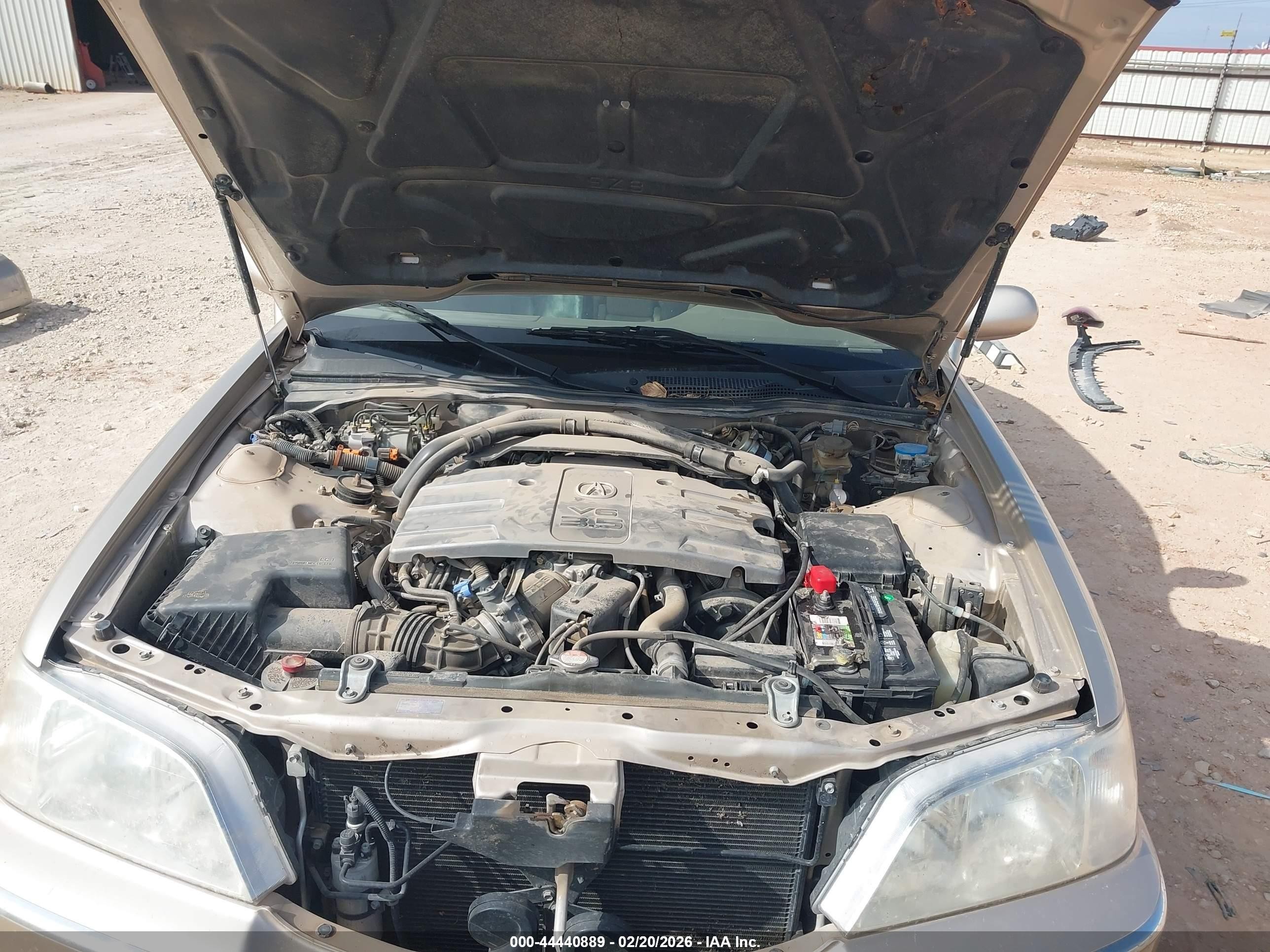 1999 Acura Rl 3.5 Gold vin: JH4KA9657XC008035