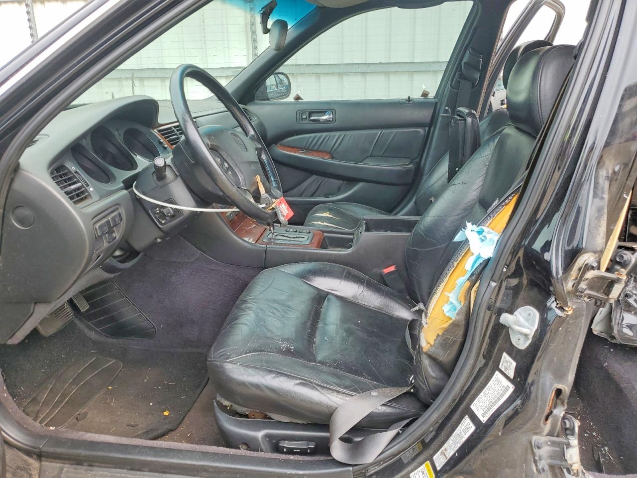 2000 Acura 3.5rl Черный vin: JH4KA9658YC001628