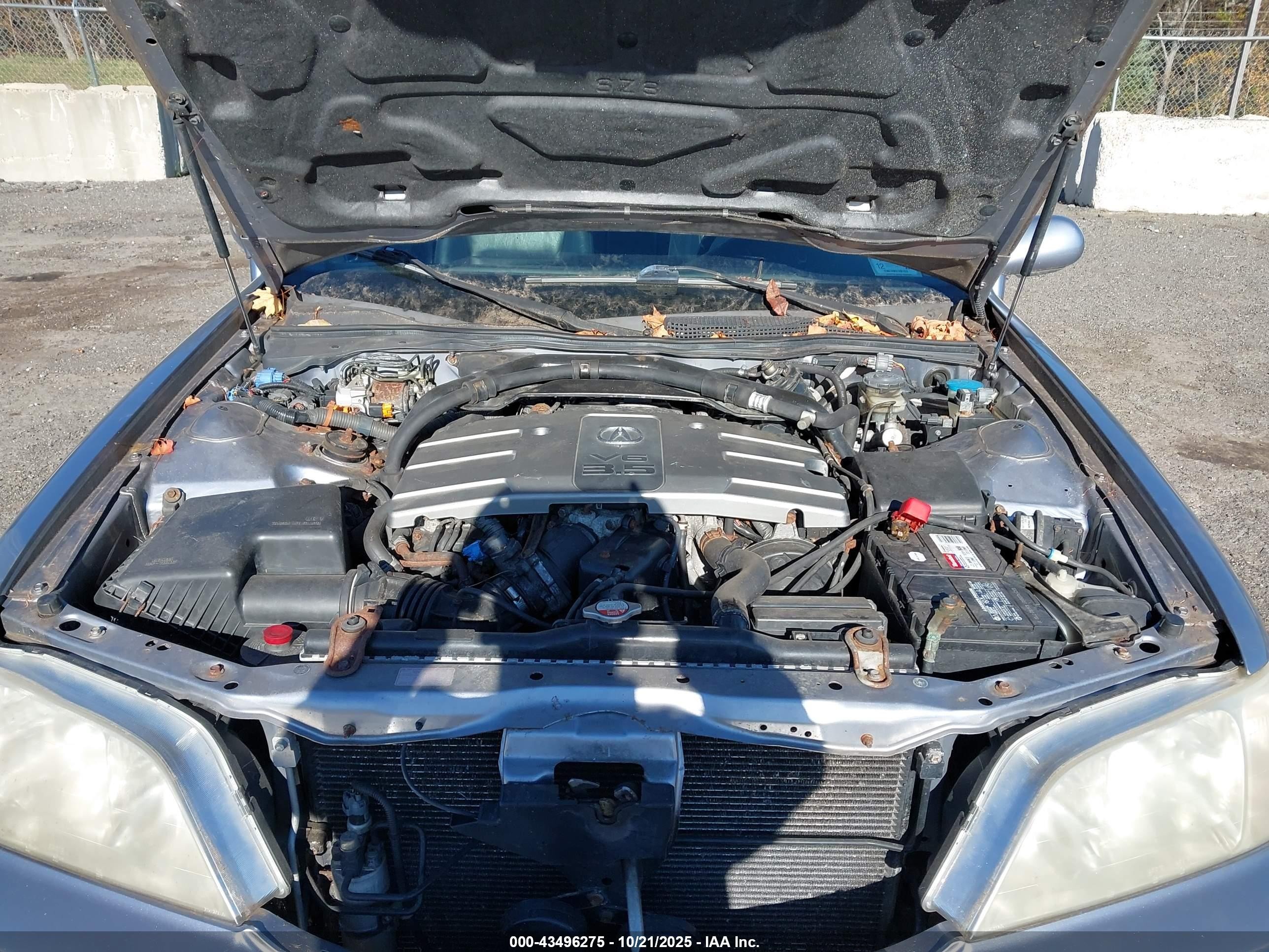 1999 Acura Rl 3.5 Silver vin: JH4KA9659XC008179