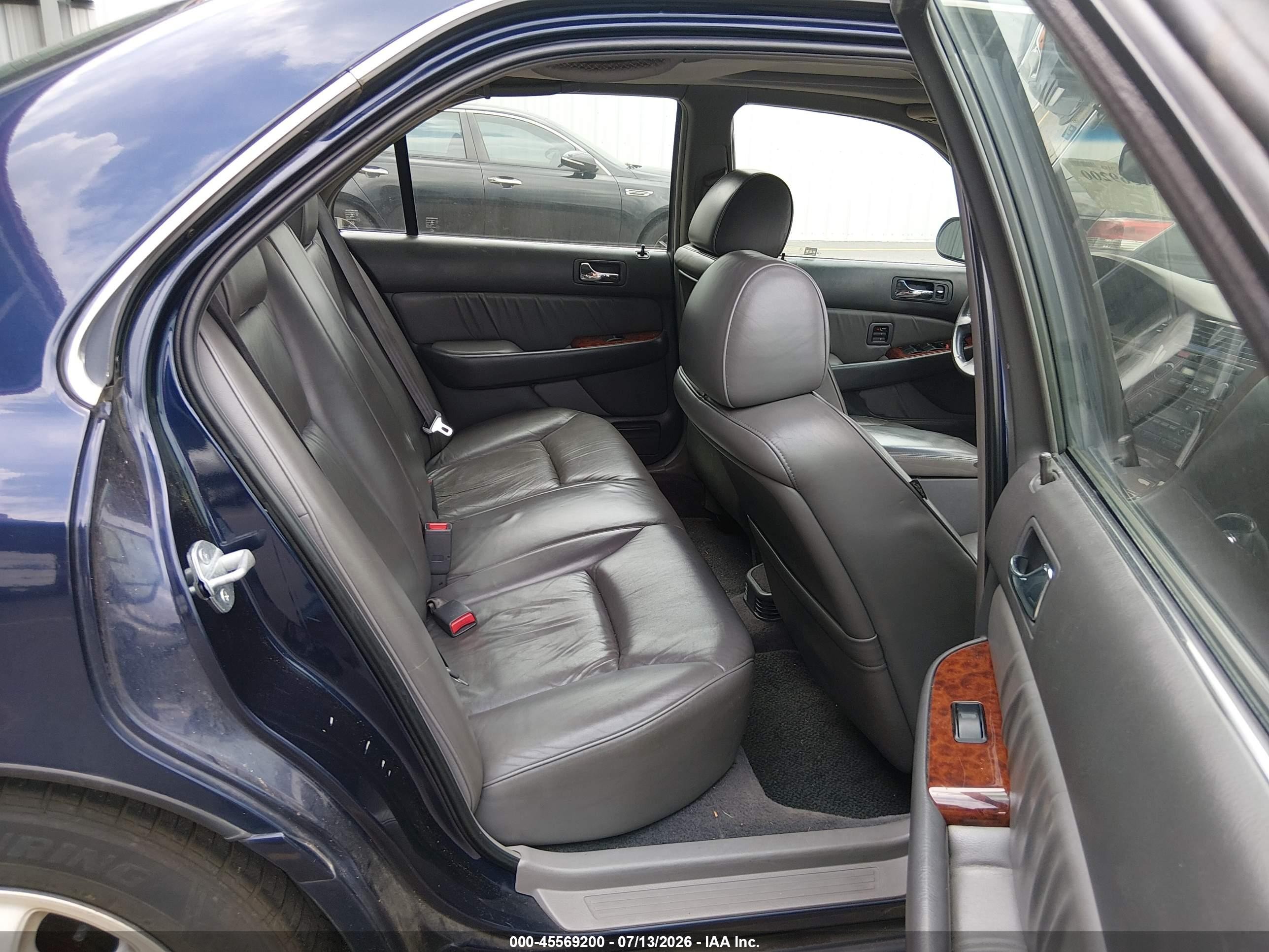 2000 Acura Rl 3.5 Dark Blue vin: JH4KA9659YC003582
