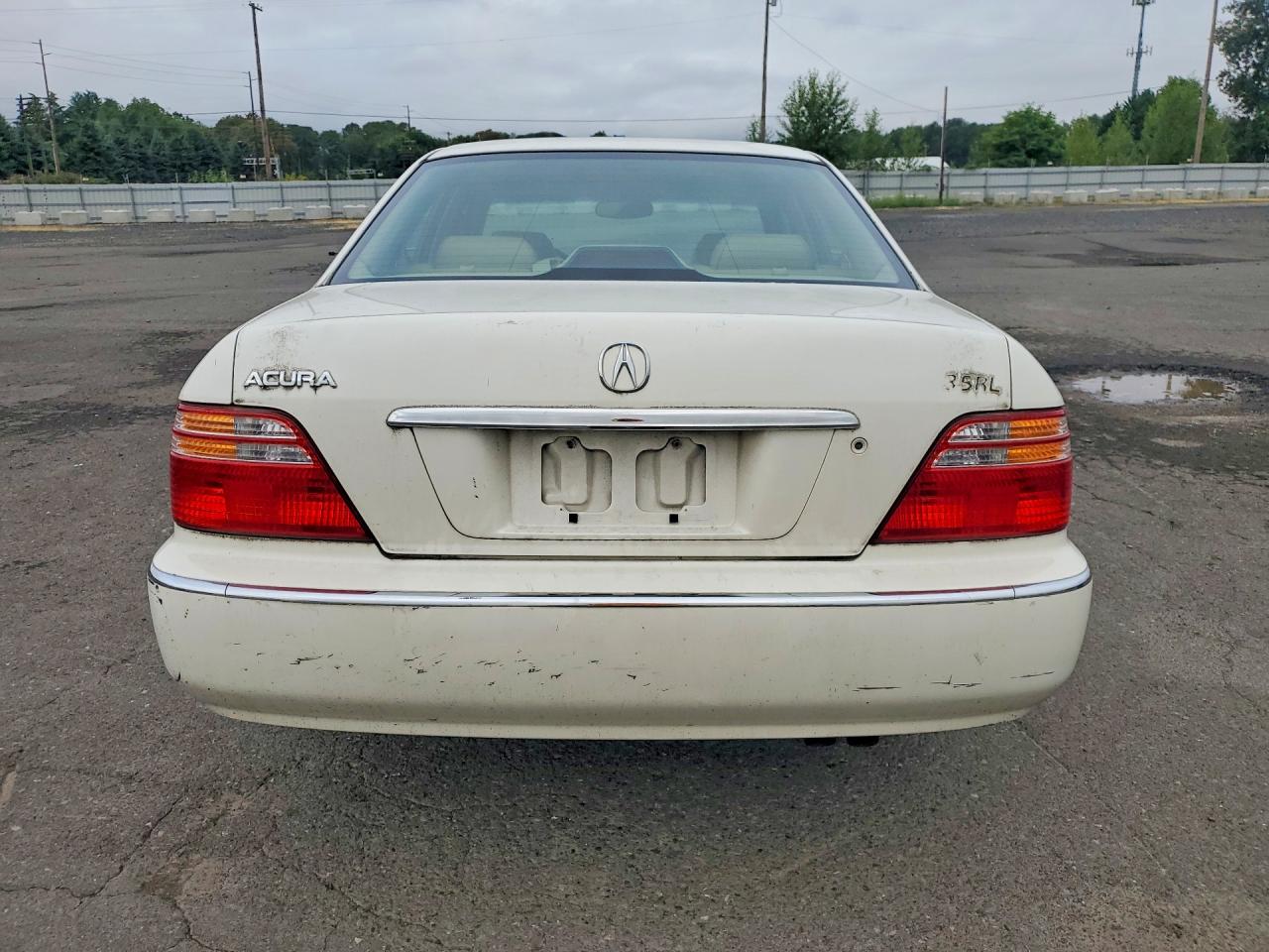 2000 Acura 3.5rl White vin: JH4KA965XYC013621