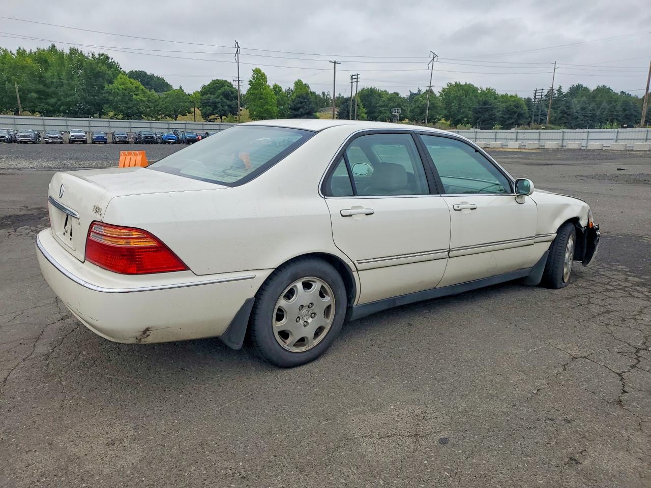 2000 Acura 3.5rl White vin: JH4KA965XYC013621