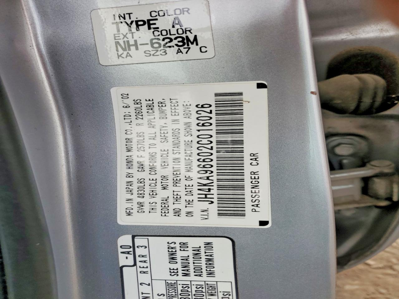 2002 Acura 3.5rl Silver vin: JH4KA96602C016026