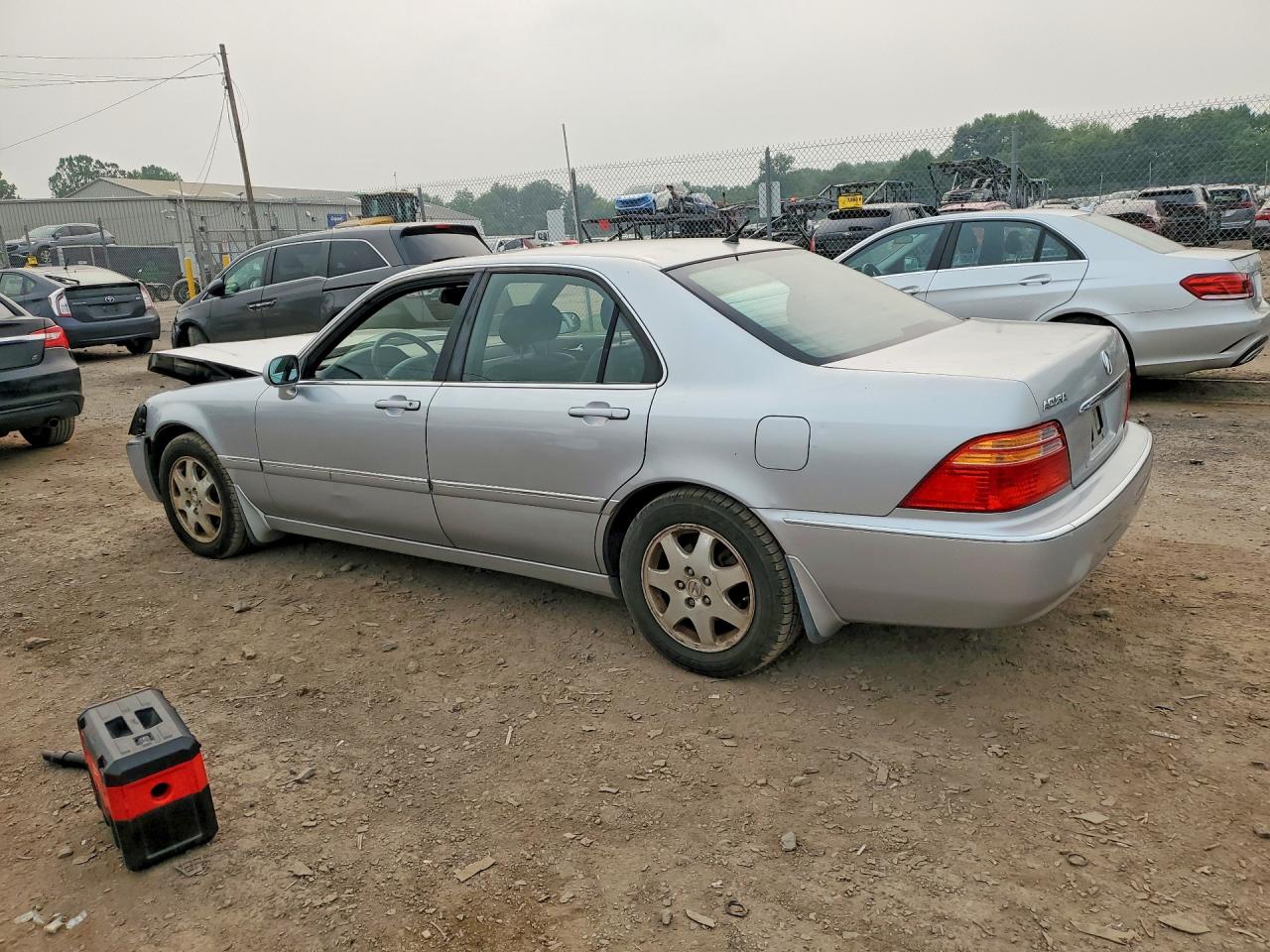 2002 Acura 3.5rl Silver vin: JH4KA96602C016026