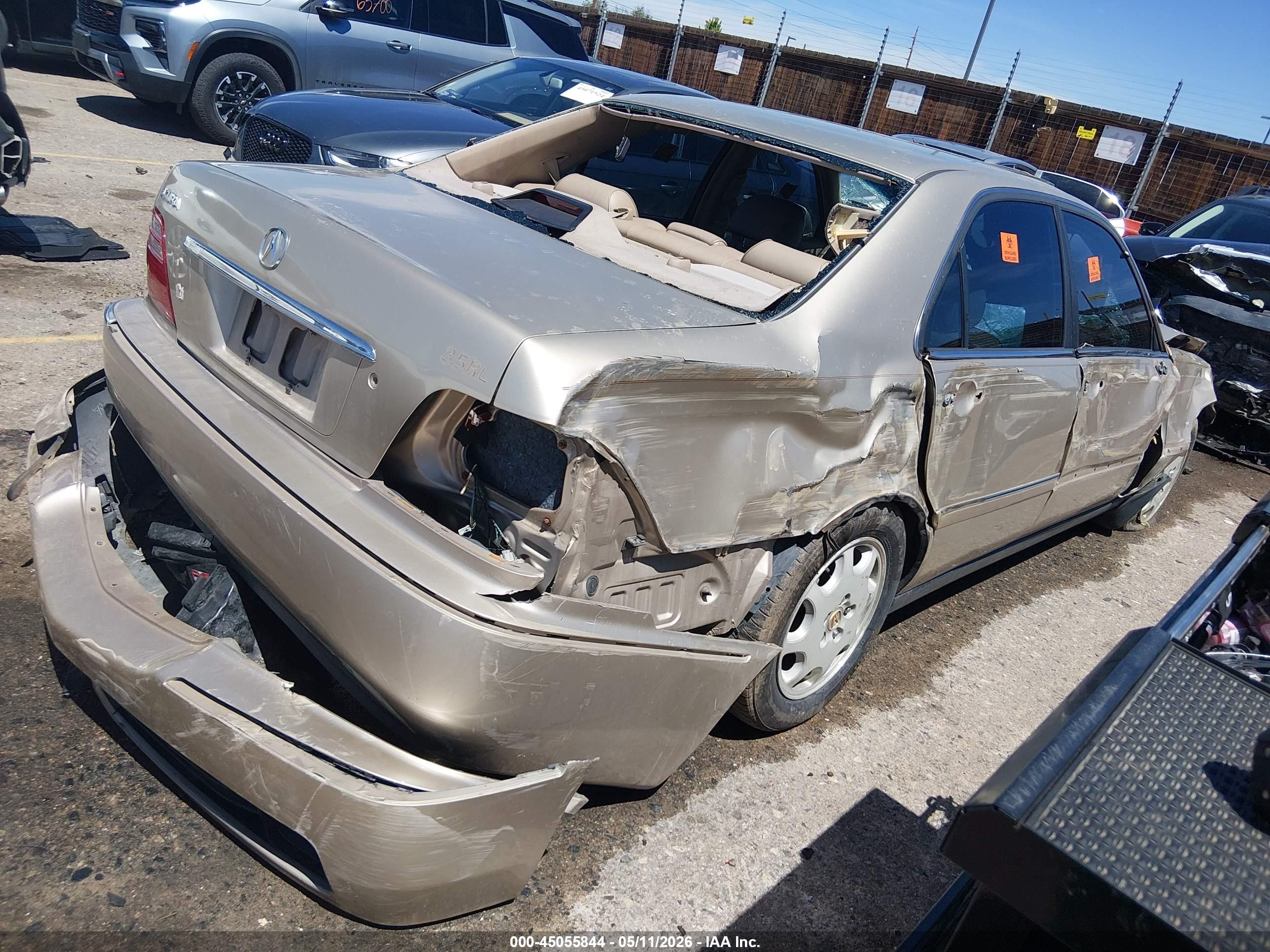 2000 Acura Rl 3.5 Gold vin: JH4KA9664YC009136