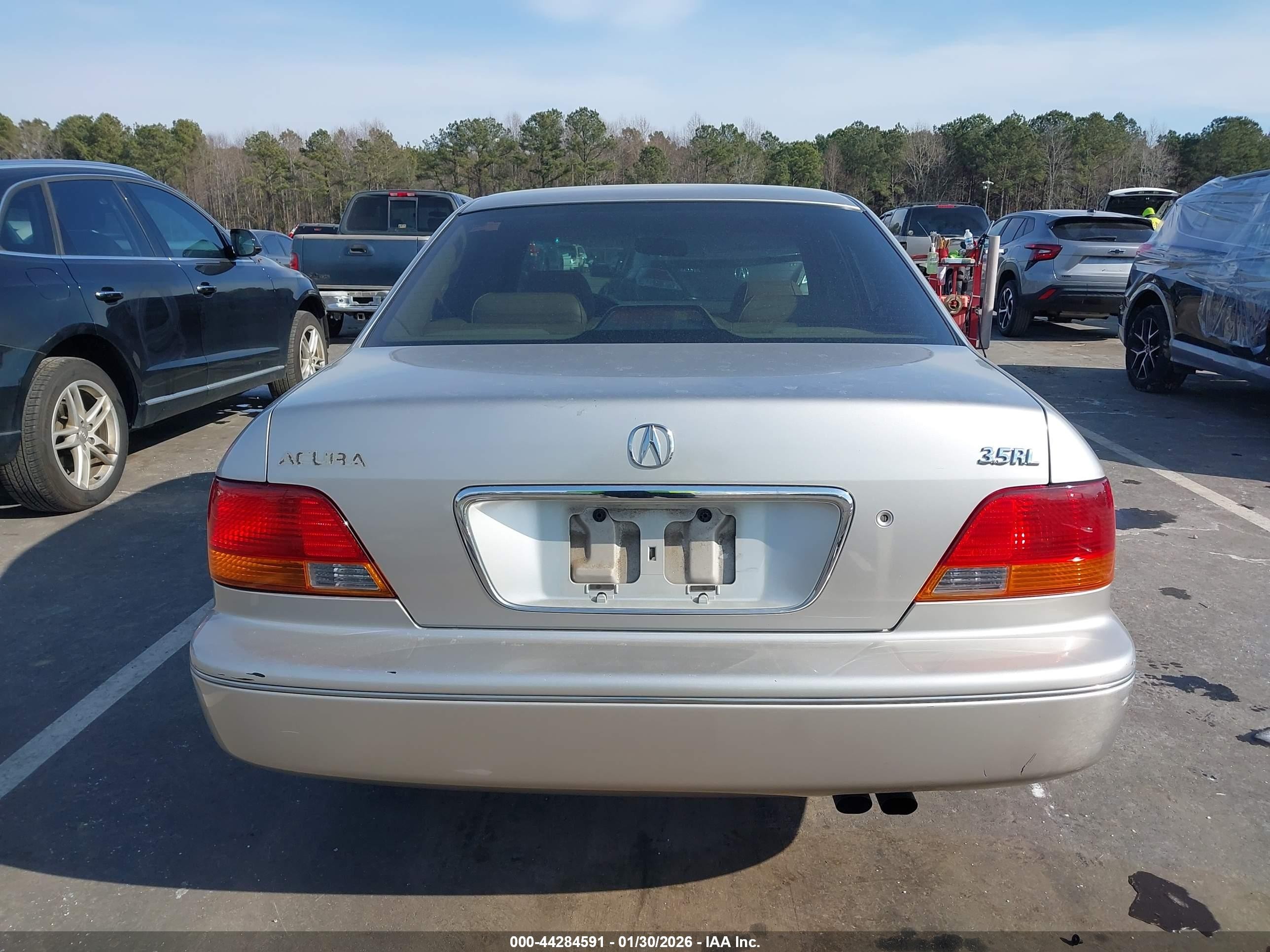 1997 Acura Rl 3.5 Silver vin: JH4KA9665VC013532