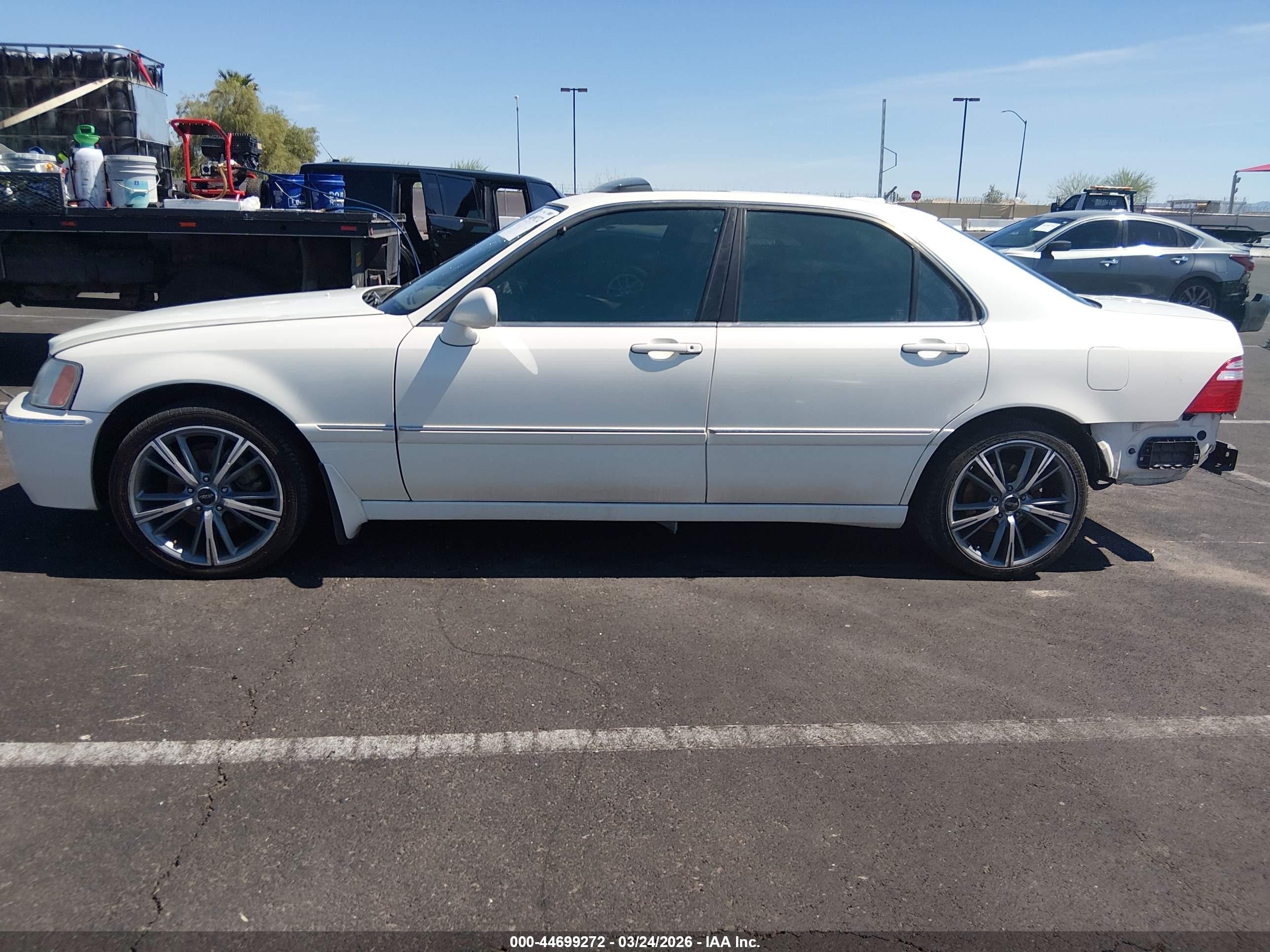 2004 Acura Rl 3.5 White vin: JH4KA96664C001808