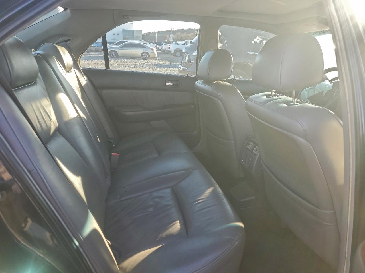 2002 Acura 3.5rl Black vin: JH4KA96682C003833