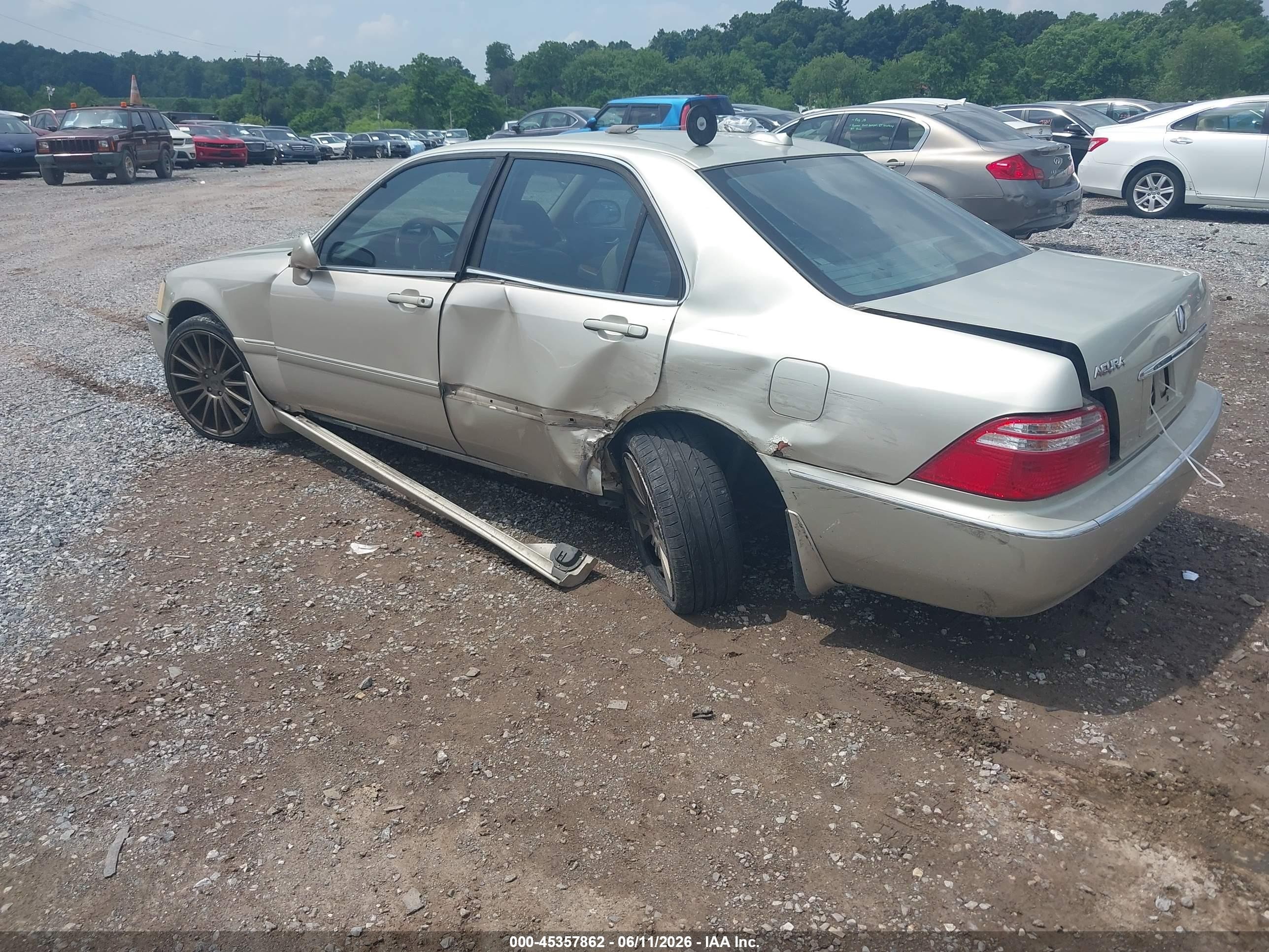 2004 Acura Rl 3.5 Gold vin: JH4KA96694C002984