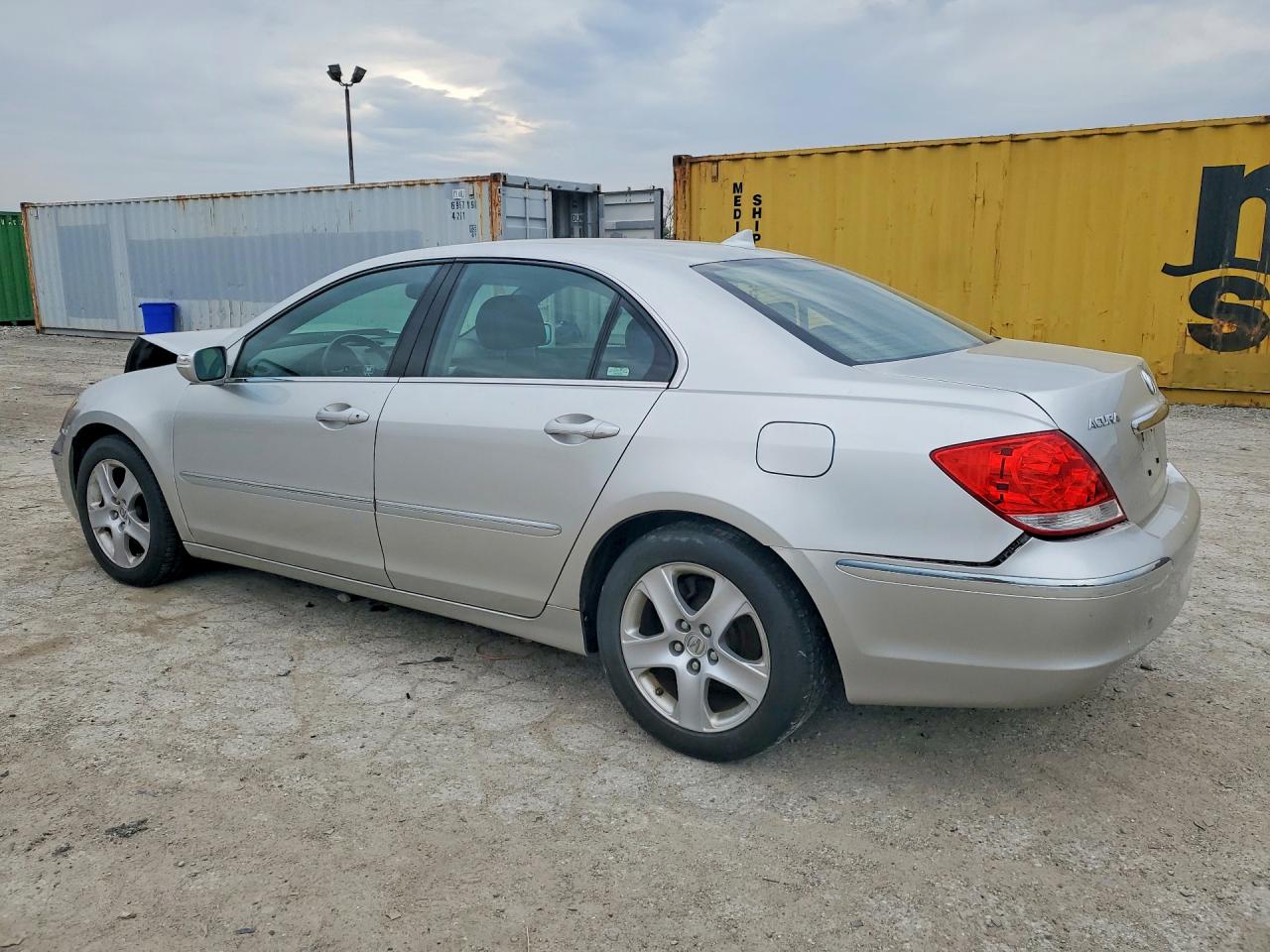 2005 Acura Rl Silver vin: JH4KB16505C009815