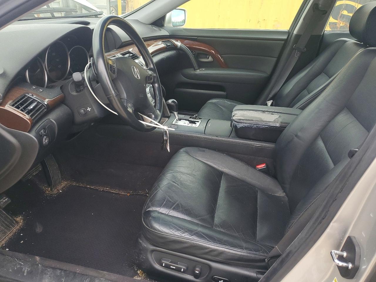 2005 Acura Rl Silver vin: JH4KB16505C009815