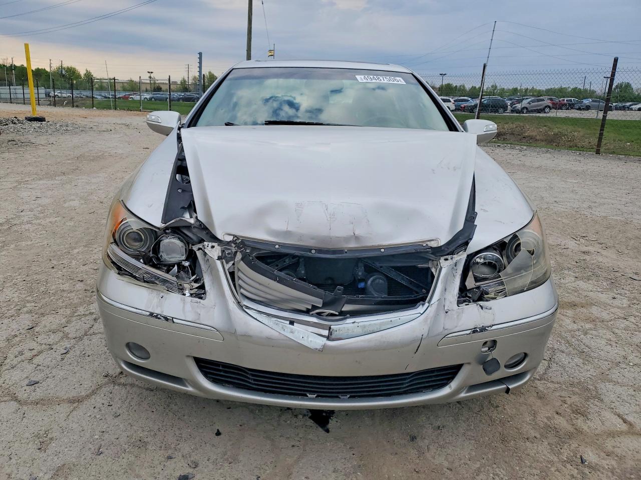 2005 Acura Rl Silver vin: JH4KB16505C009815