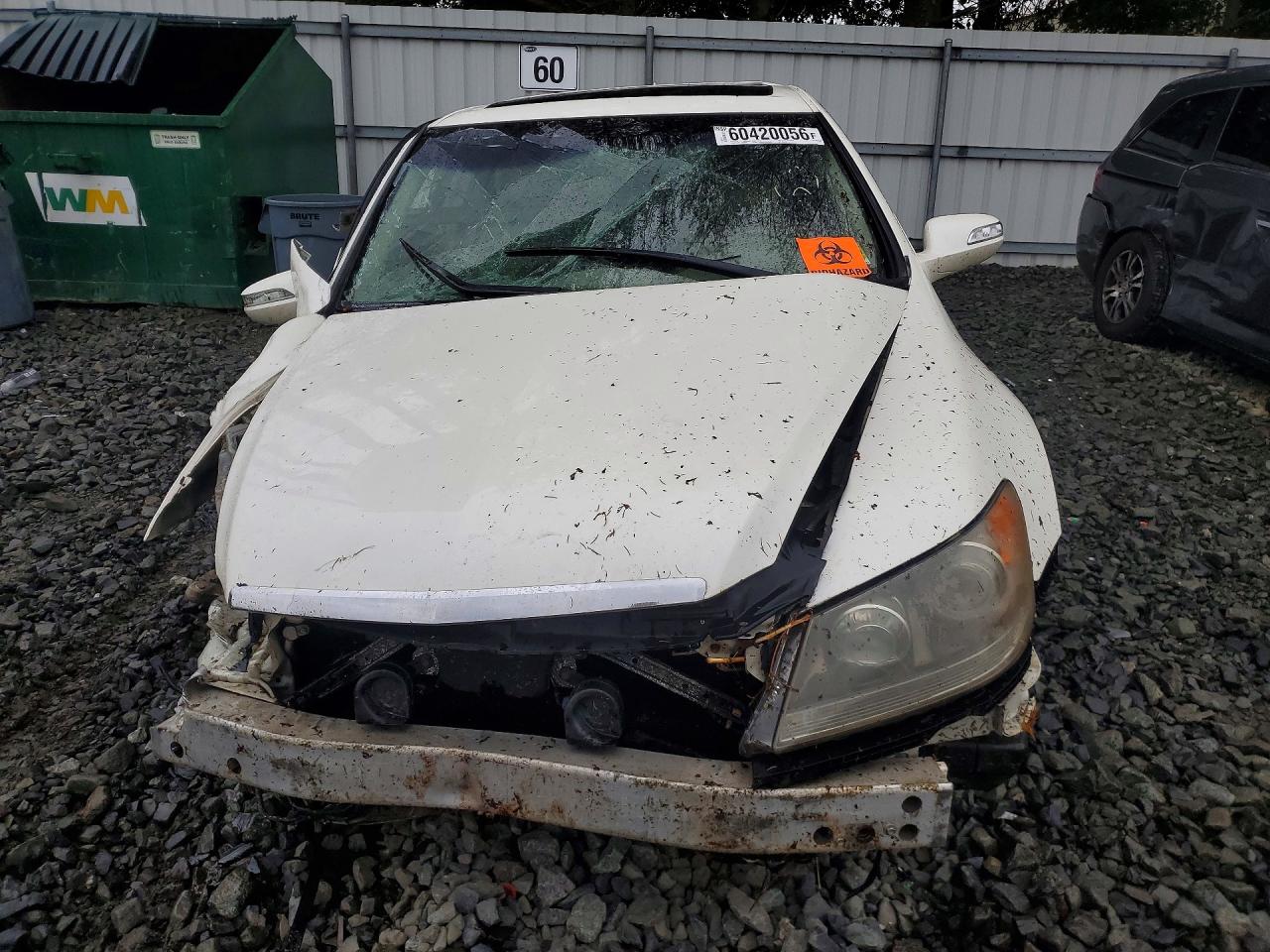 2006 Acura Rl White vin: JH4KB16506C003708