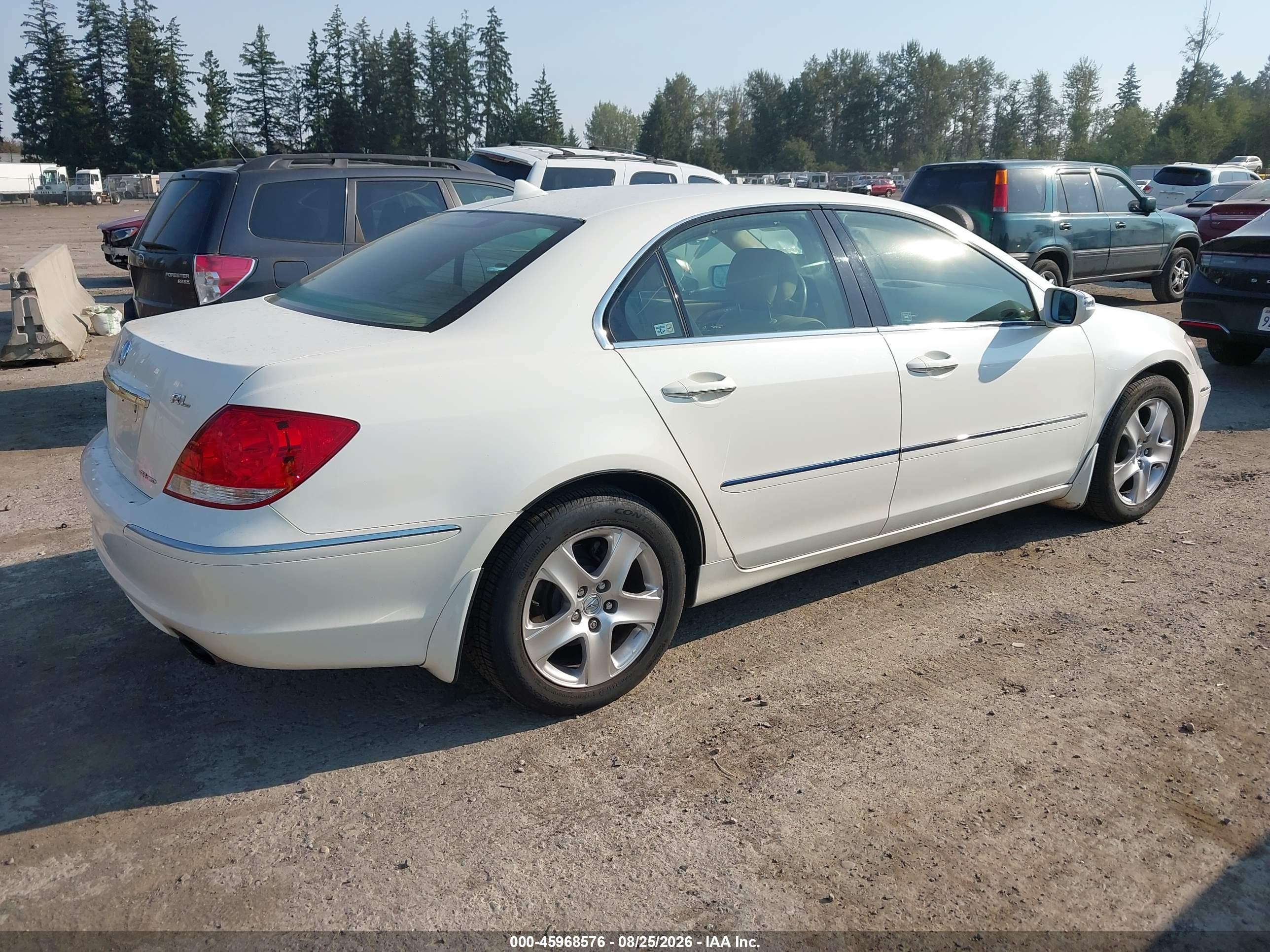 2005 Acura Rl 3.5 White vin: JH4KB16515C010908