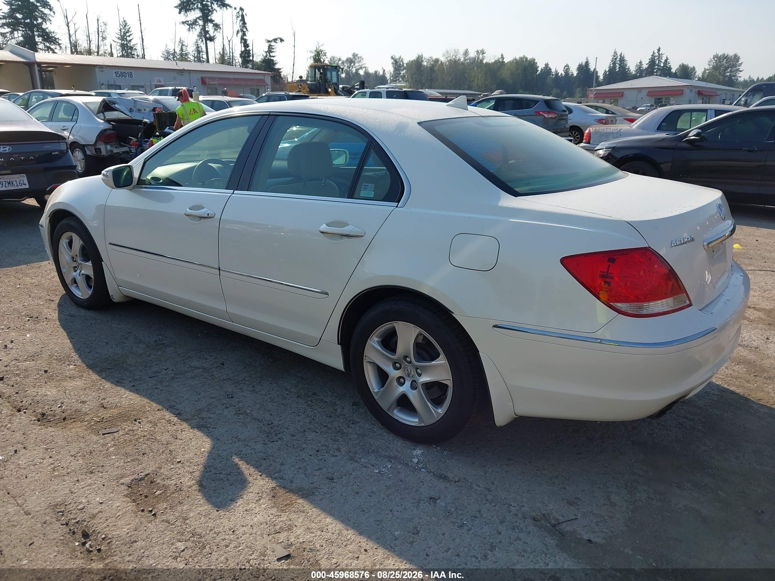 2005 Acura Rl 3.5 White vin: JH4KB16515C010908