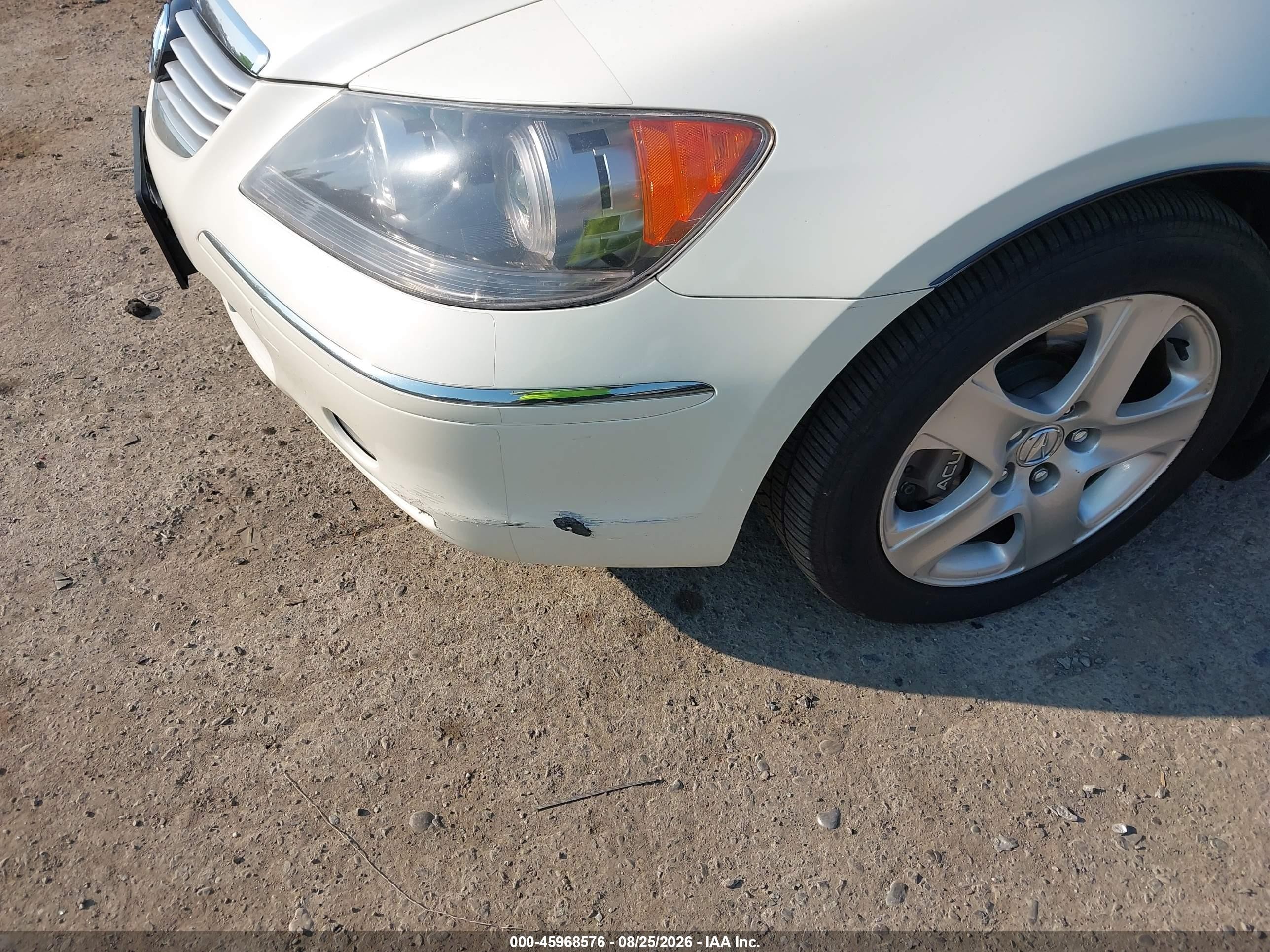 2005 Acura Rl 3.5 White vin: JH4KB16515C010908