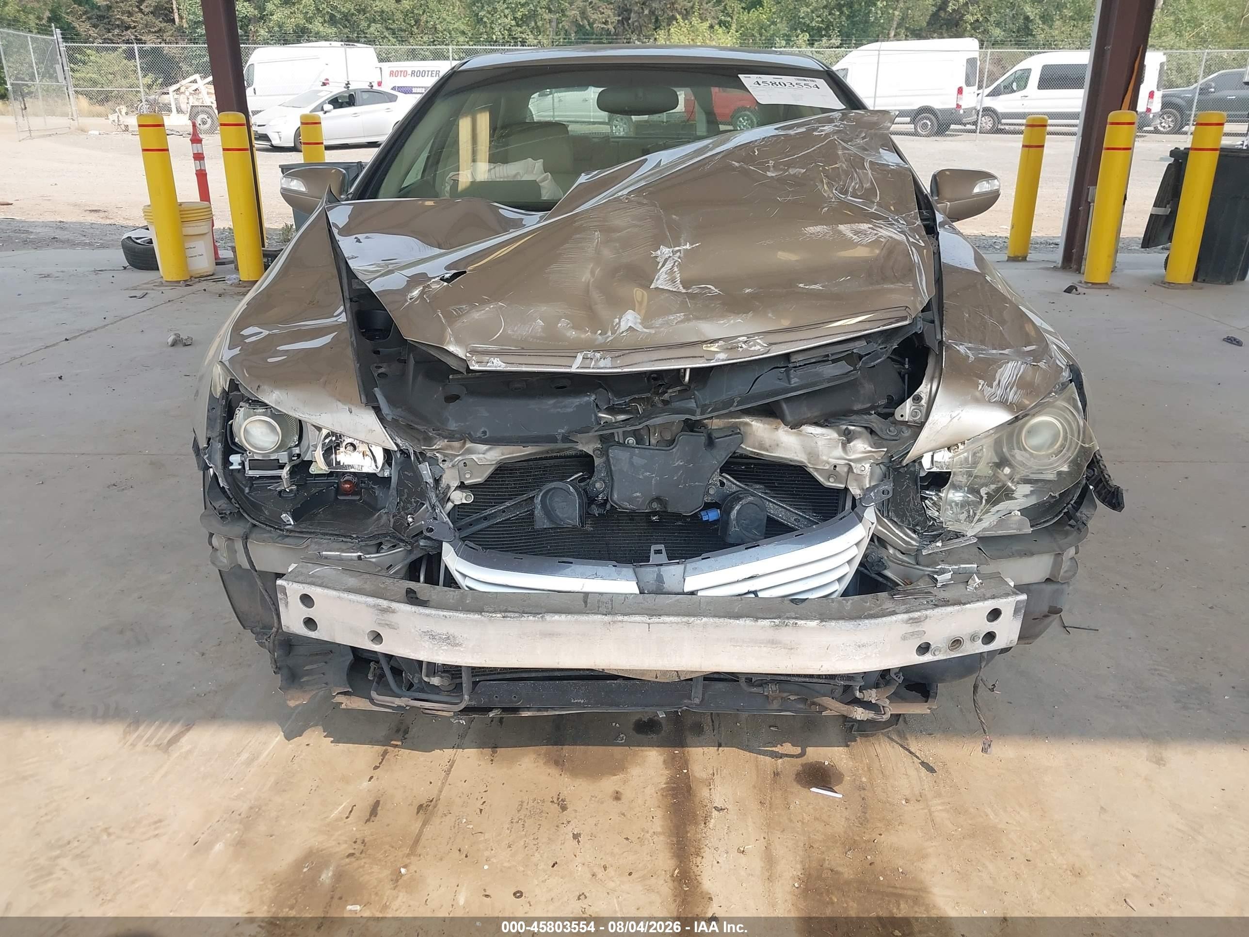2005 Acura Rl 3.5 Beige vin: JH4KB16515C019771
