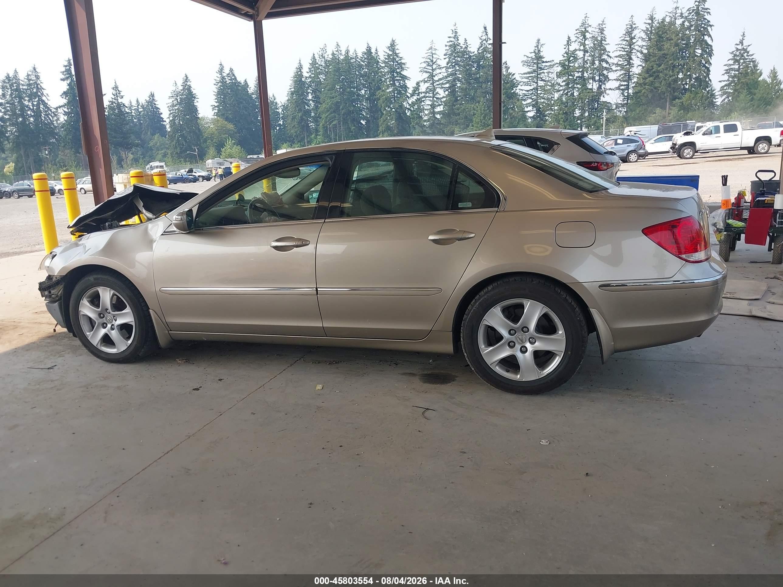 2005 Acura Rl 3.5 Beige vin: JH4KB16515C019771