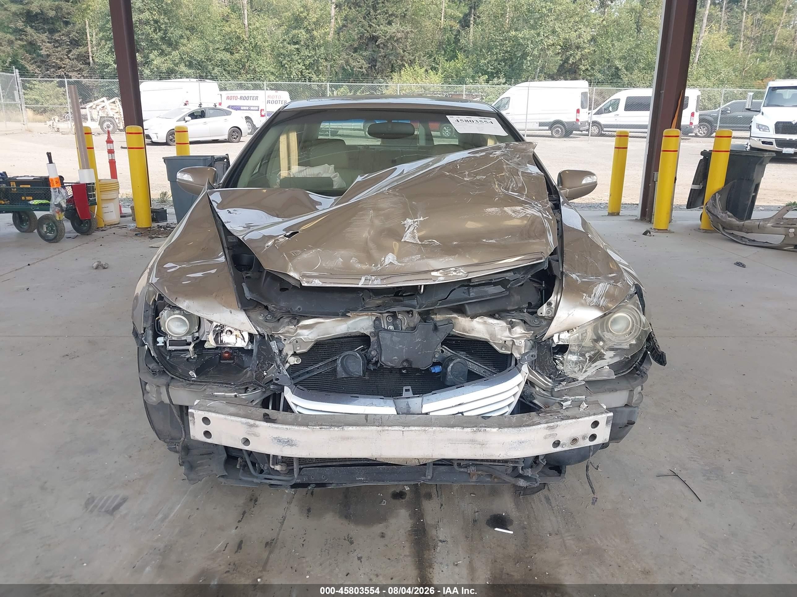 2005 Acura Rl 3.5 Beige vin: JH4KB16515C019771