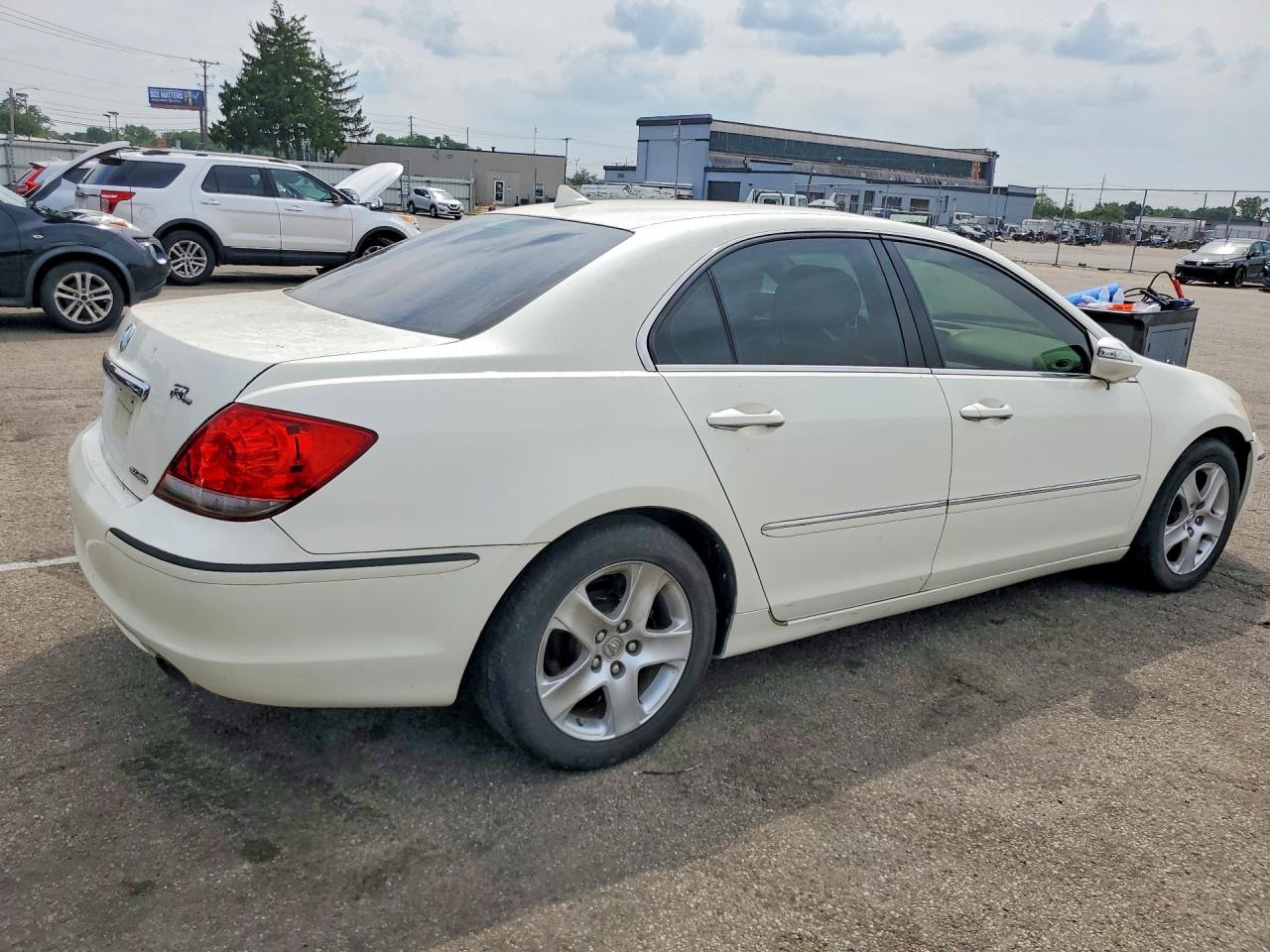 2006 Acura Rl White vin: JH4KB16516C004429