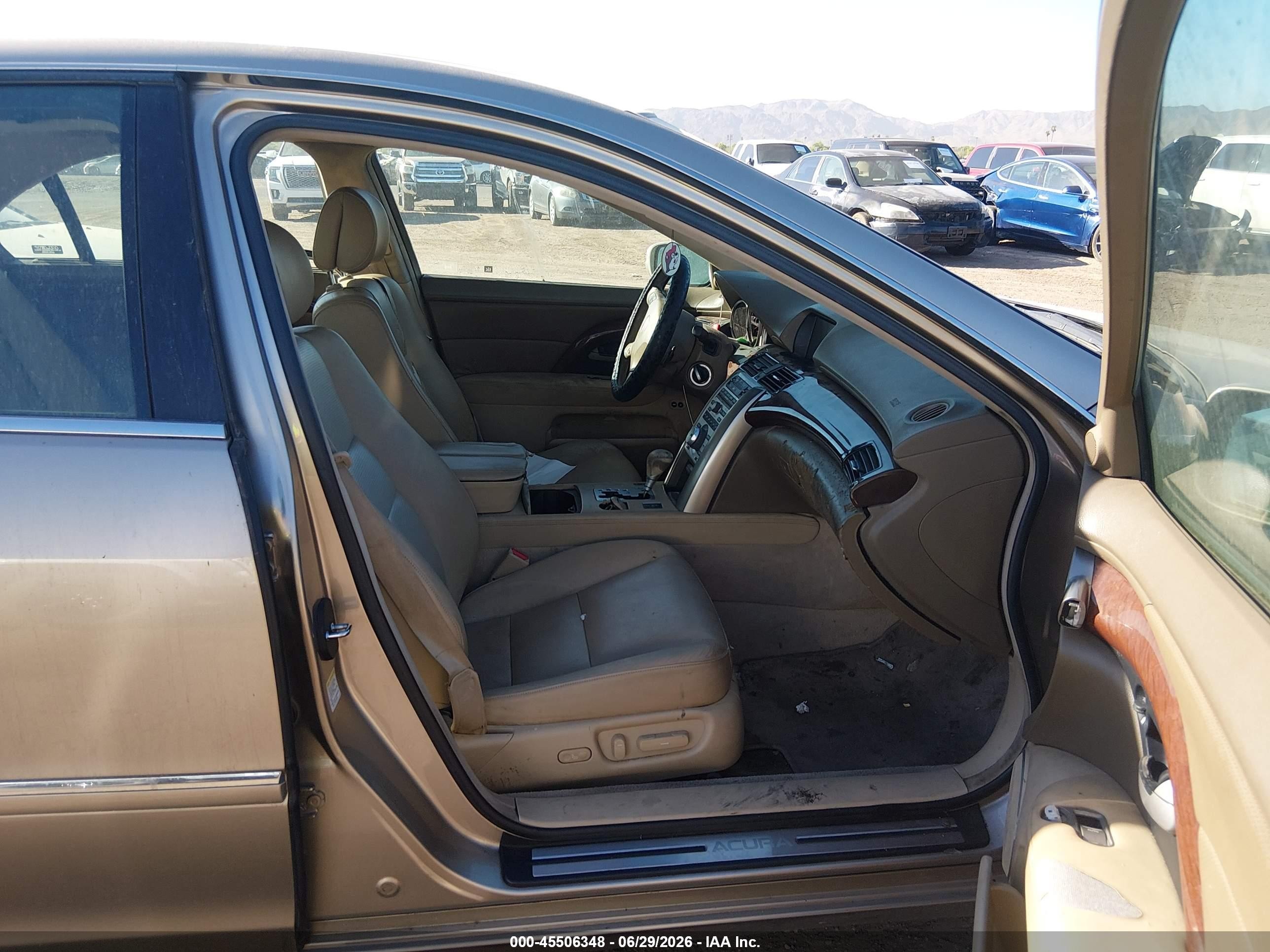 2005 Acura Rl 3.5 Gold vin: JH4KB16525C007788