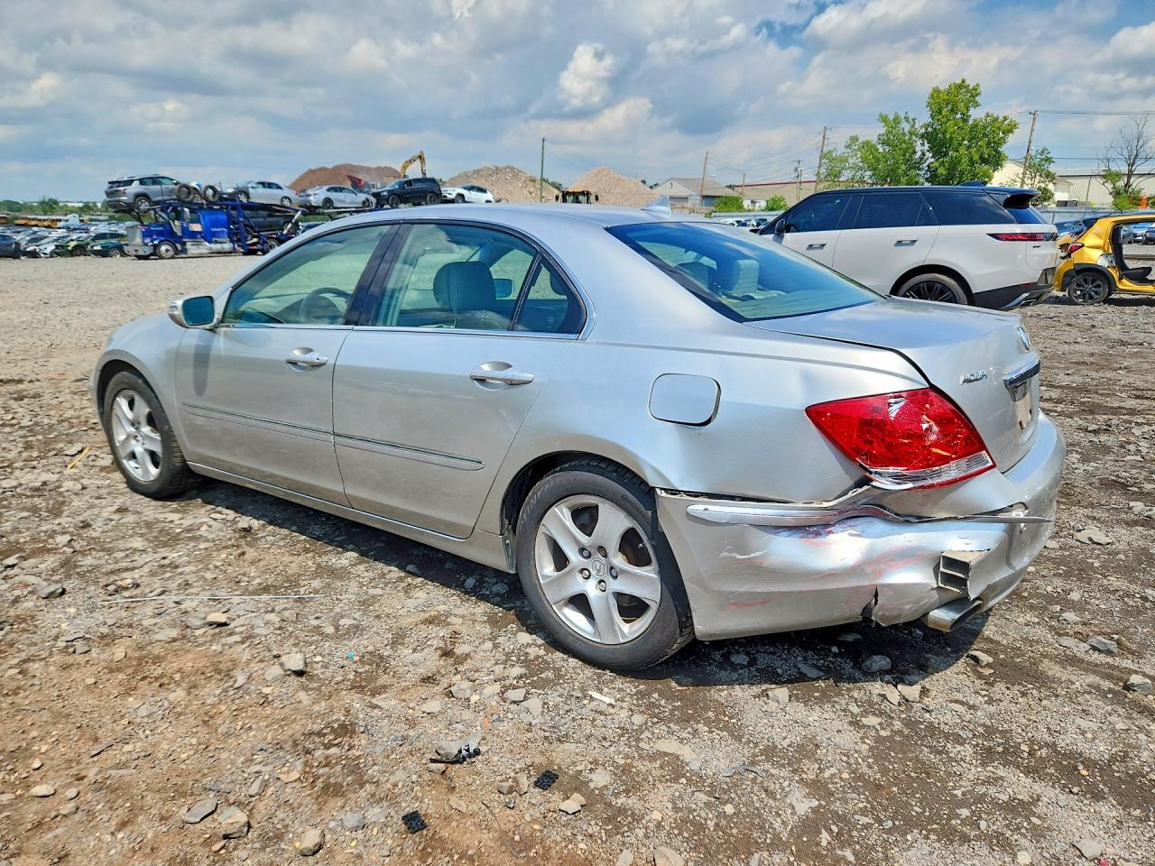 2005 Acura Rl Silver vin: JH4KB16535C012207