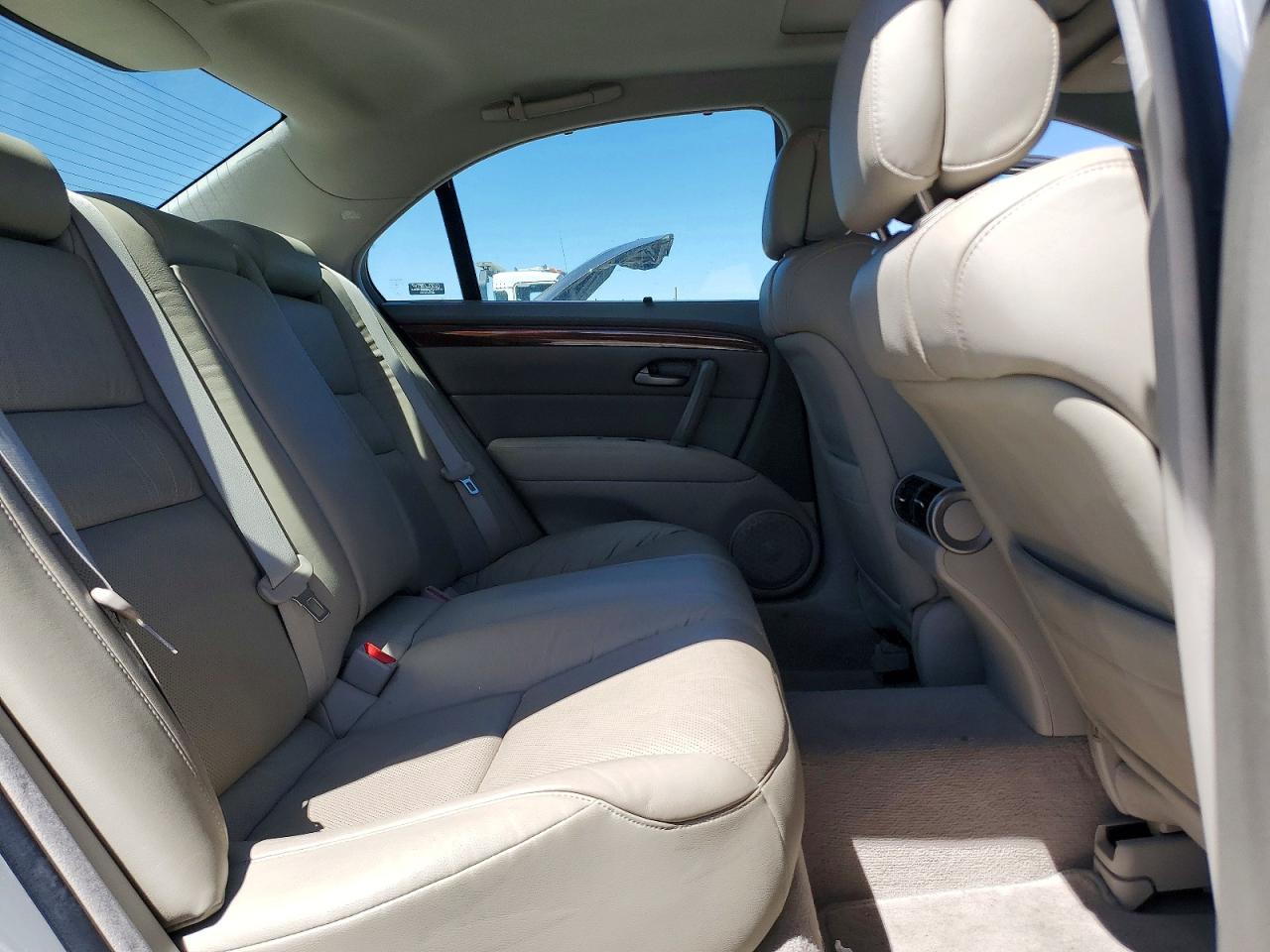 2005 Acura Rl Silver vin: JH4KB16535C020453