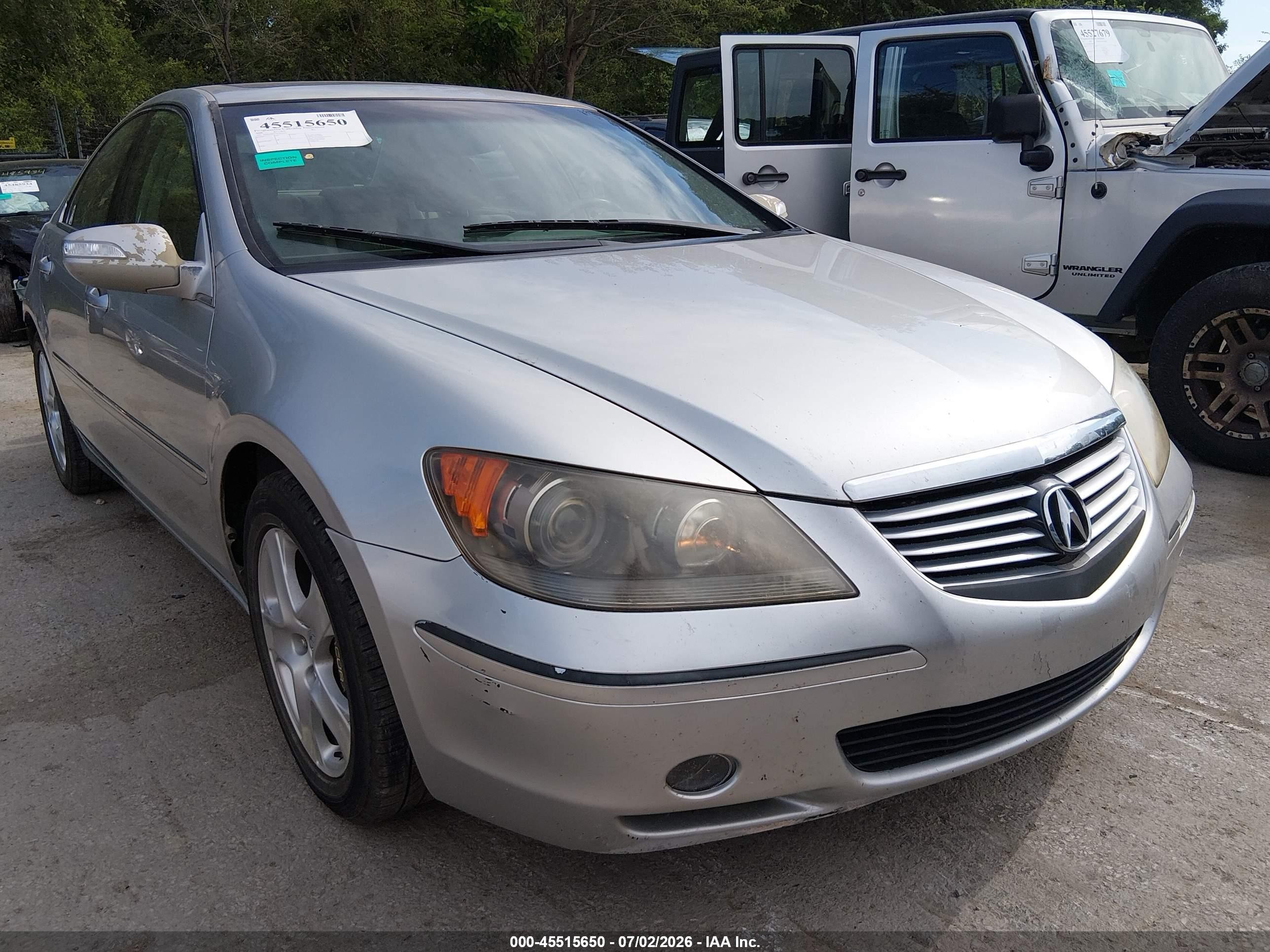 2006 Acura Rl 3.5 Silver vin: JH4KB16556C005163