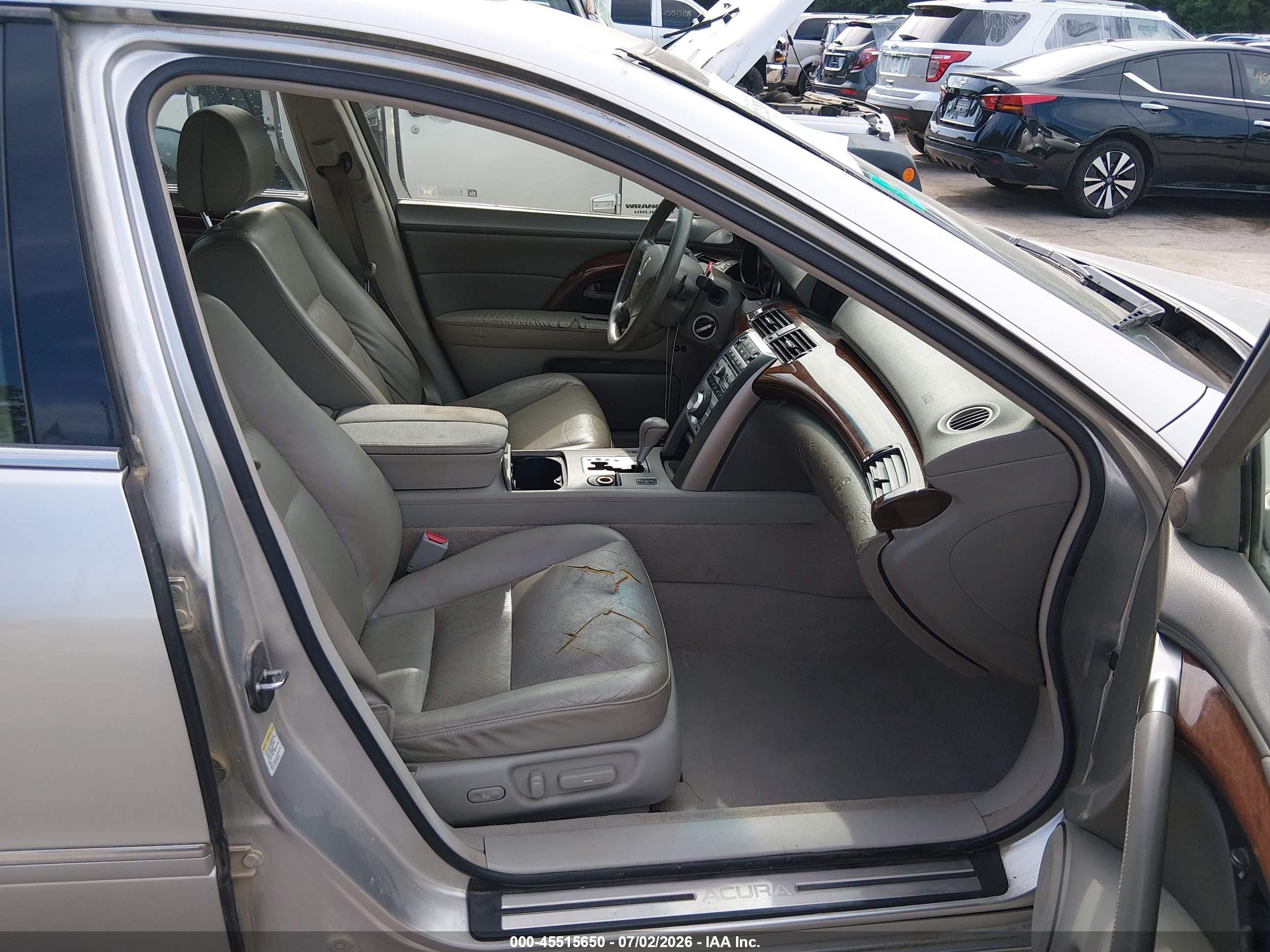 2006 Acura Rl 3.5 Серебряный vin: JH4KB16556C005163