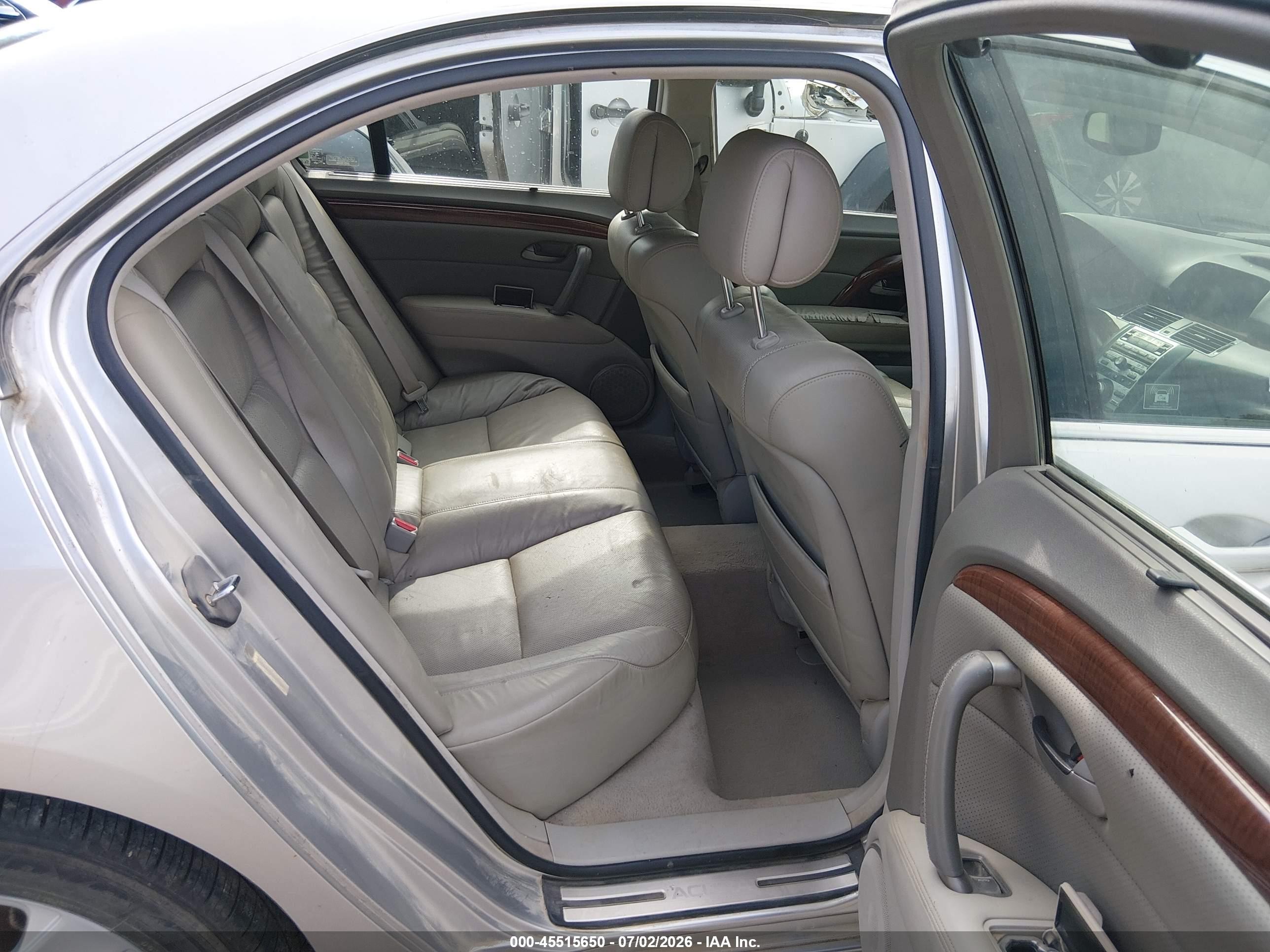 2006 Acura Rl 3.5 Серебряный vin: JH4KB16556C005163