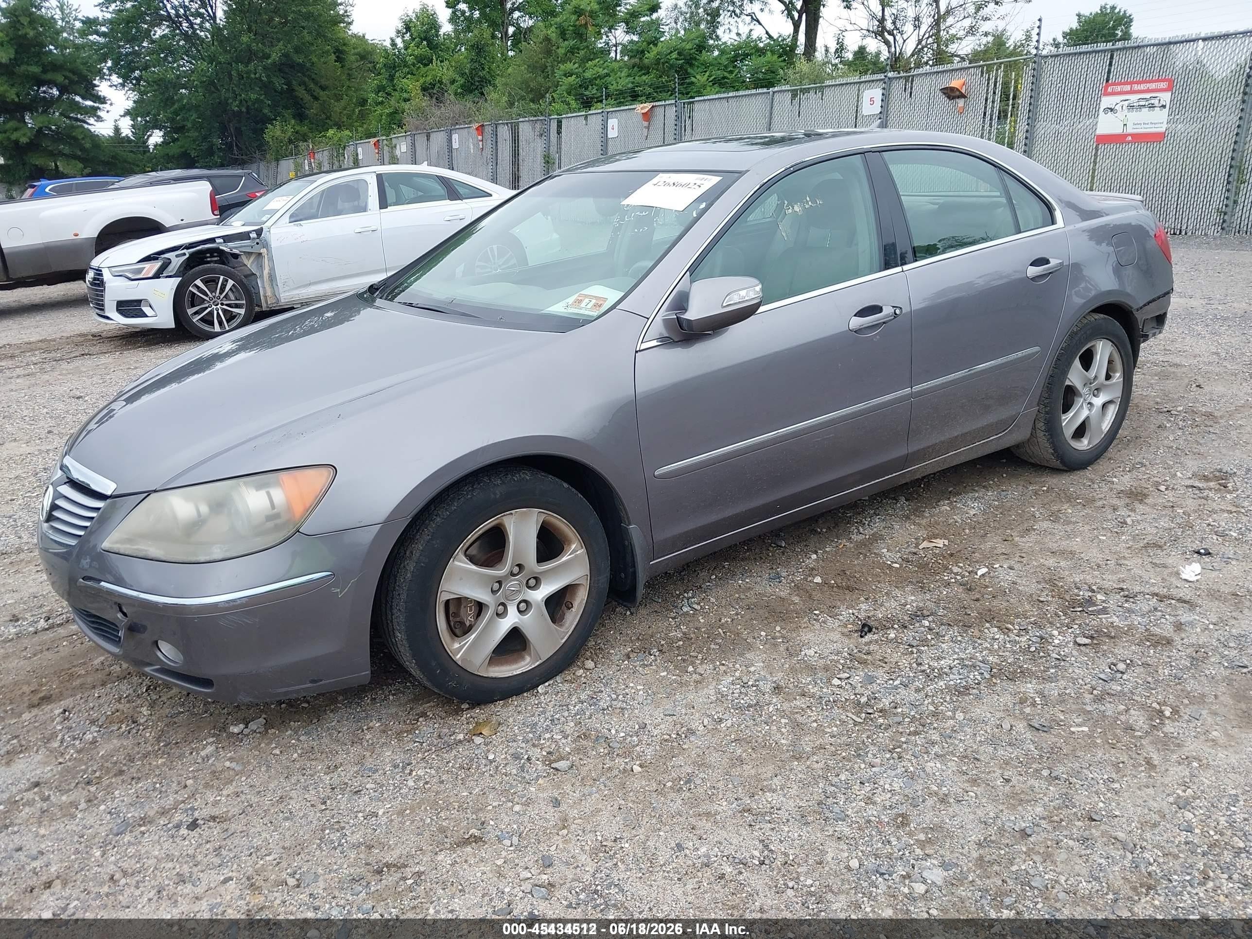 2005 Acura Rl 3.5 Gray vin: JH4KB16565C009981