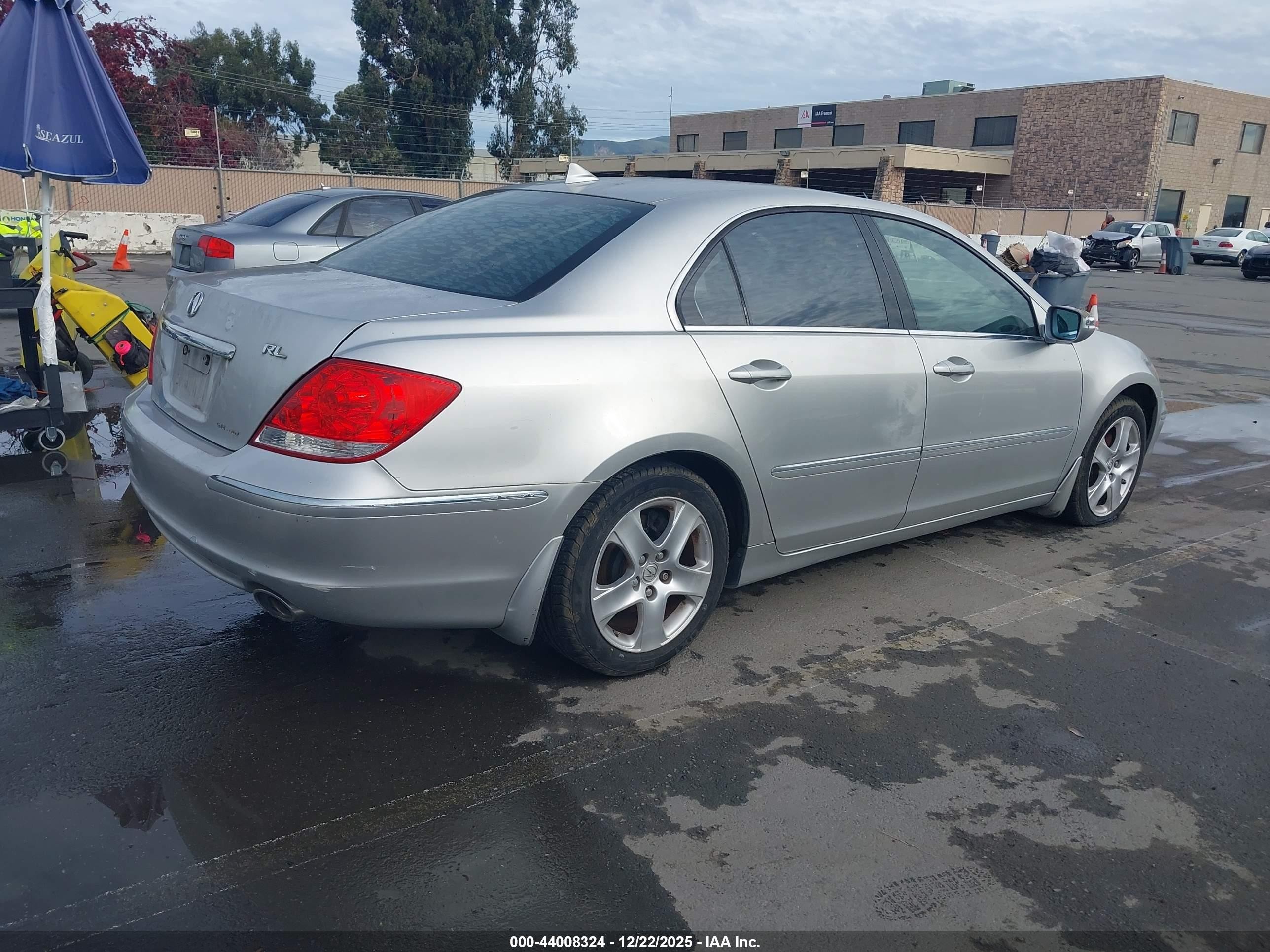 2006 Acura Rl 3.5 Silver vin: JH4KB16566C004992