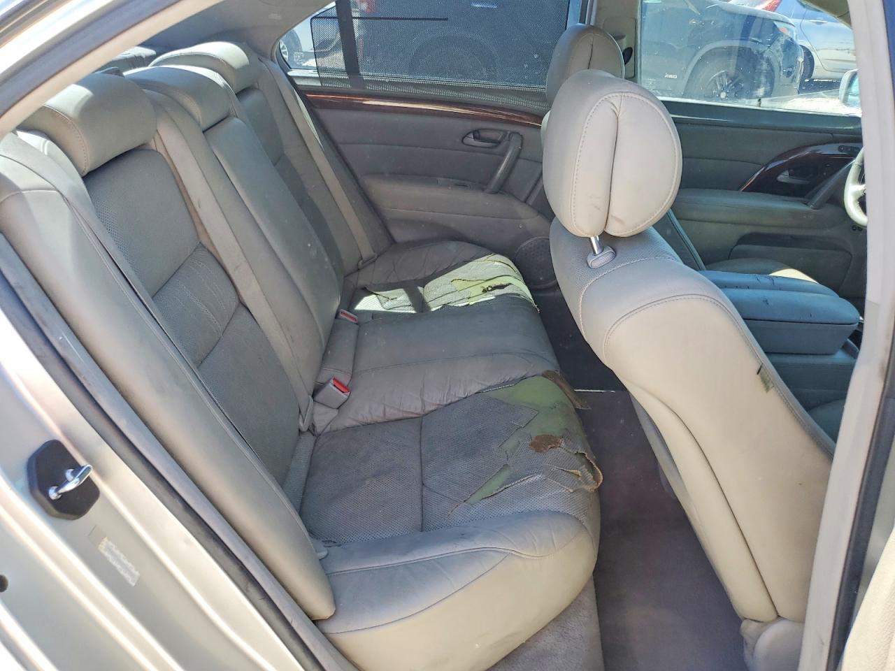 2006 Acura Rl Серебряный vin: JH4KB16566C007908