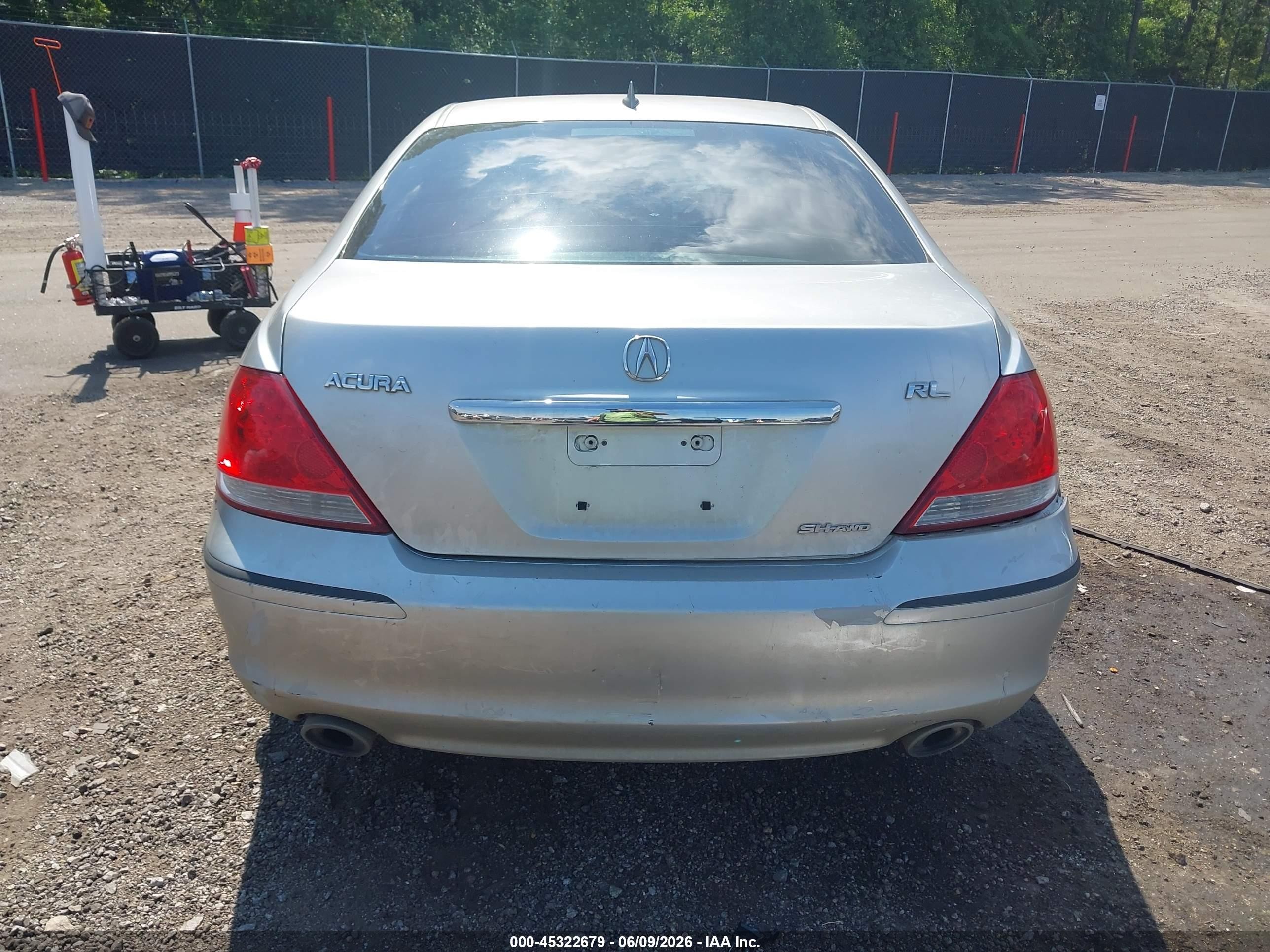 2006 Acura Rl 3.5 Silver vin: JH4KB16566C009951
