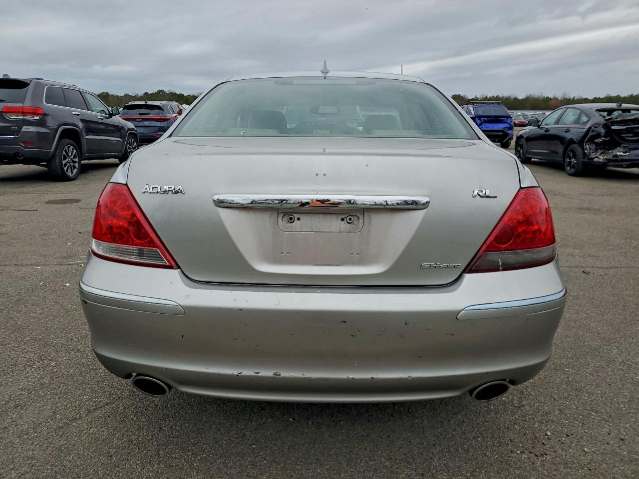 2008 Acura Rl Silver vin: JH4KB16578C004857