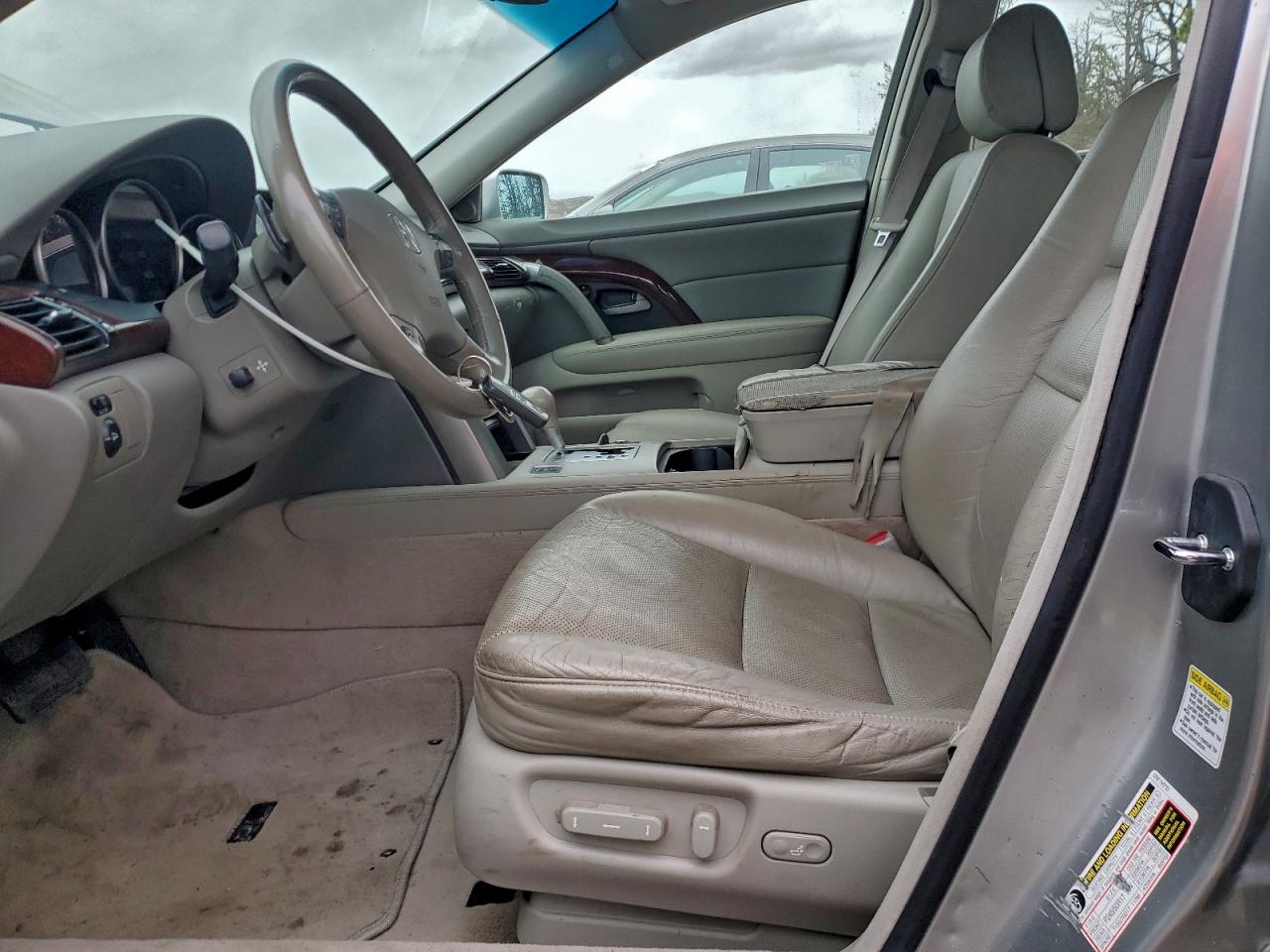 2008 Acura Rl Silver vin: JH4KB16578C004857
