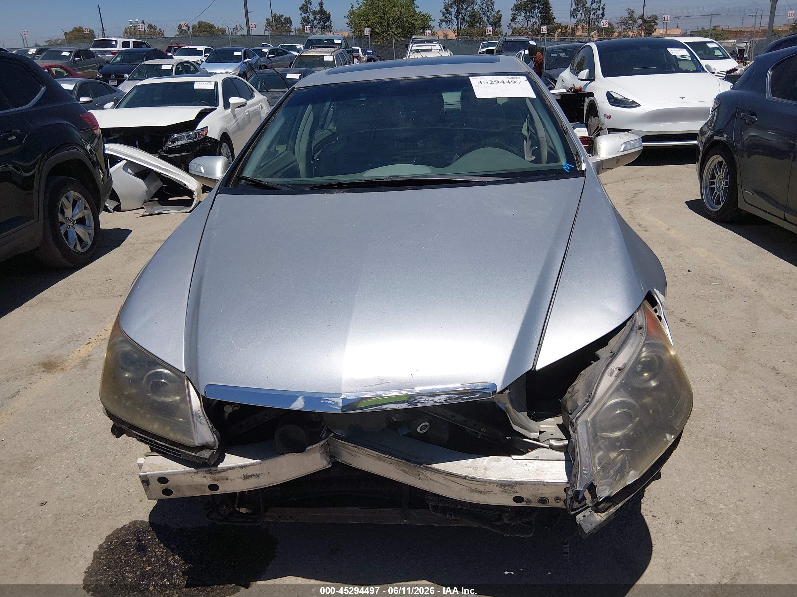 2006 Acura Rl 3.5 Серебряный vin: JH4KB16586C007554