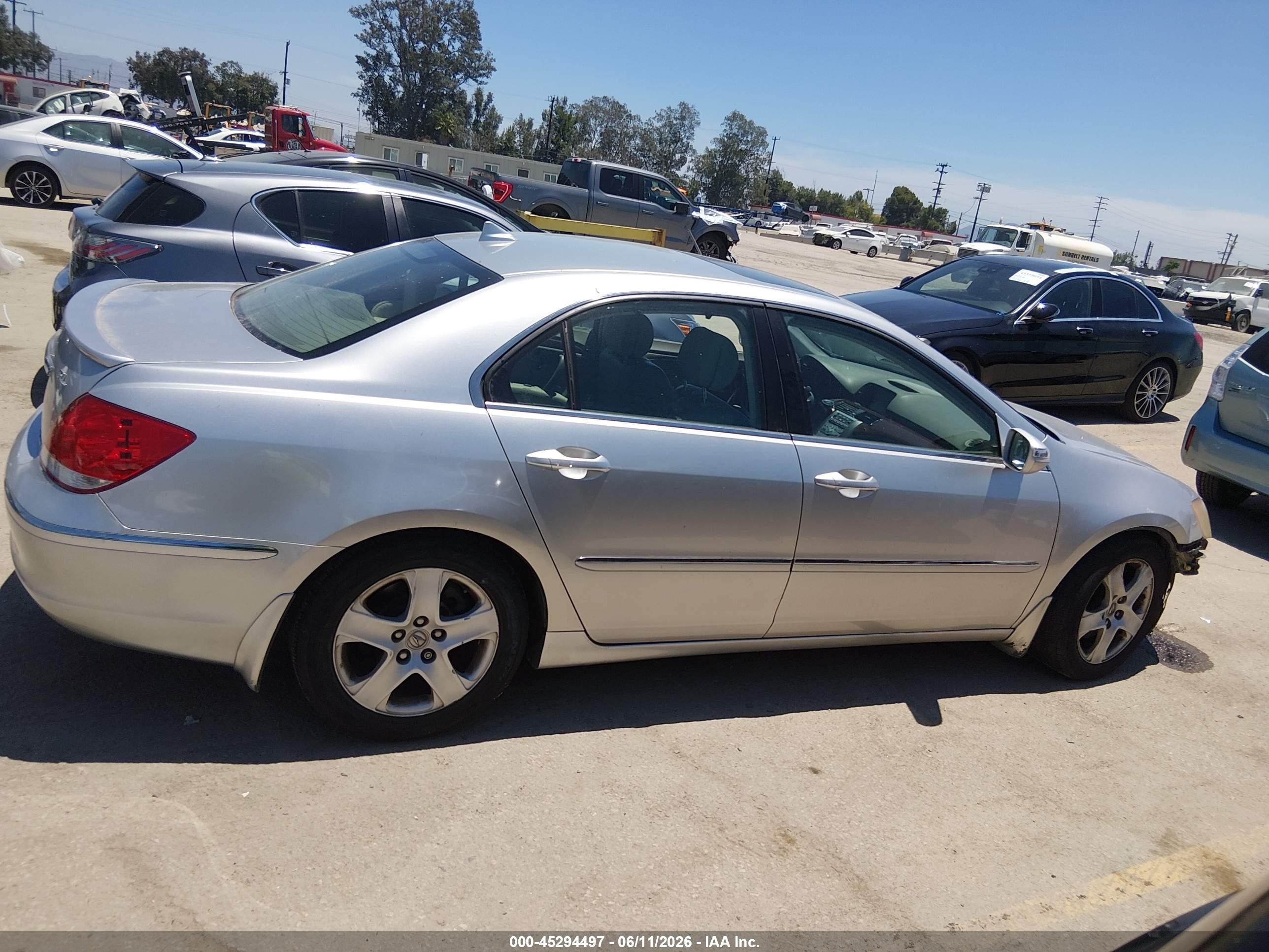 2006 Acura Rl 3.5 Серебряный vin: JH4KB16586C007554